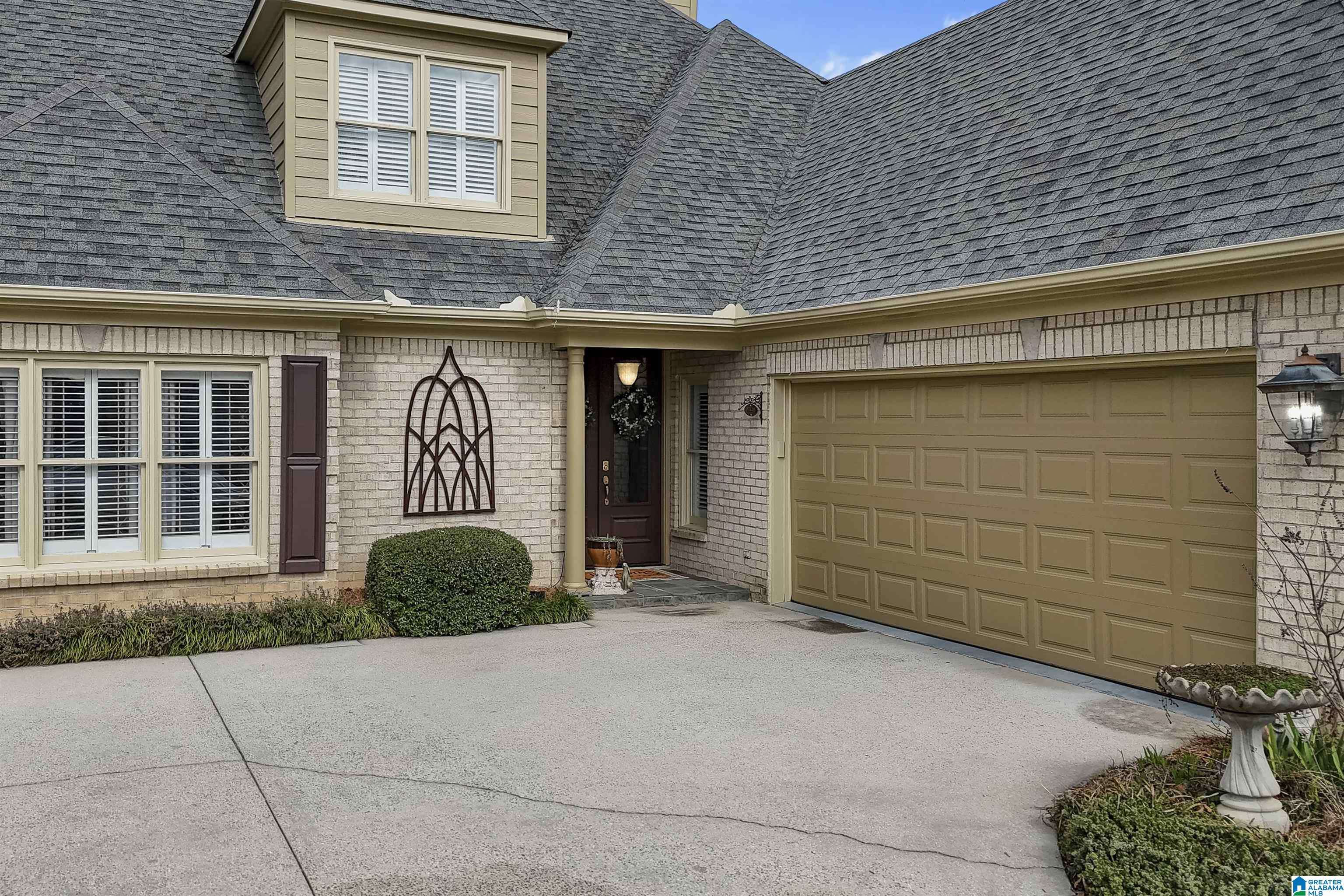 Hoover, AL 35242,1033 LINKSIDE DRIVE