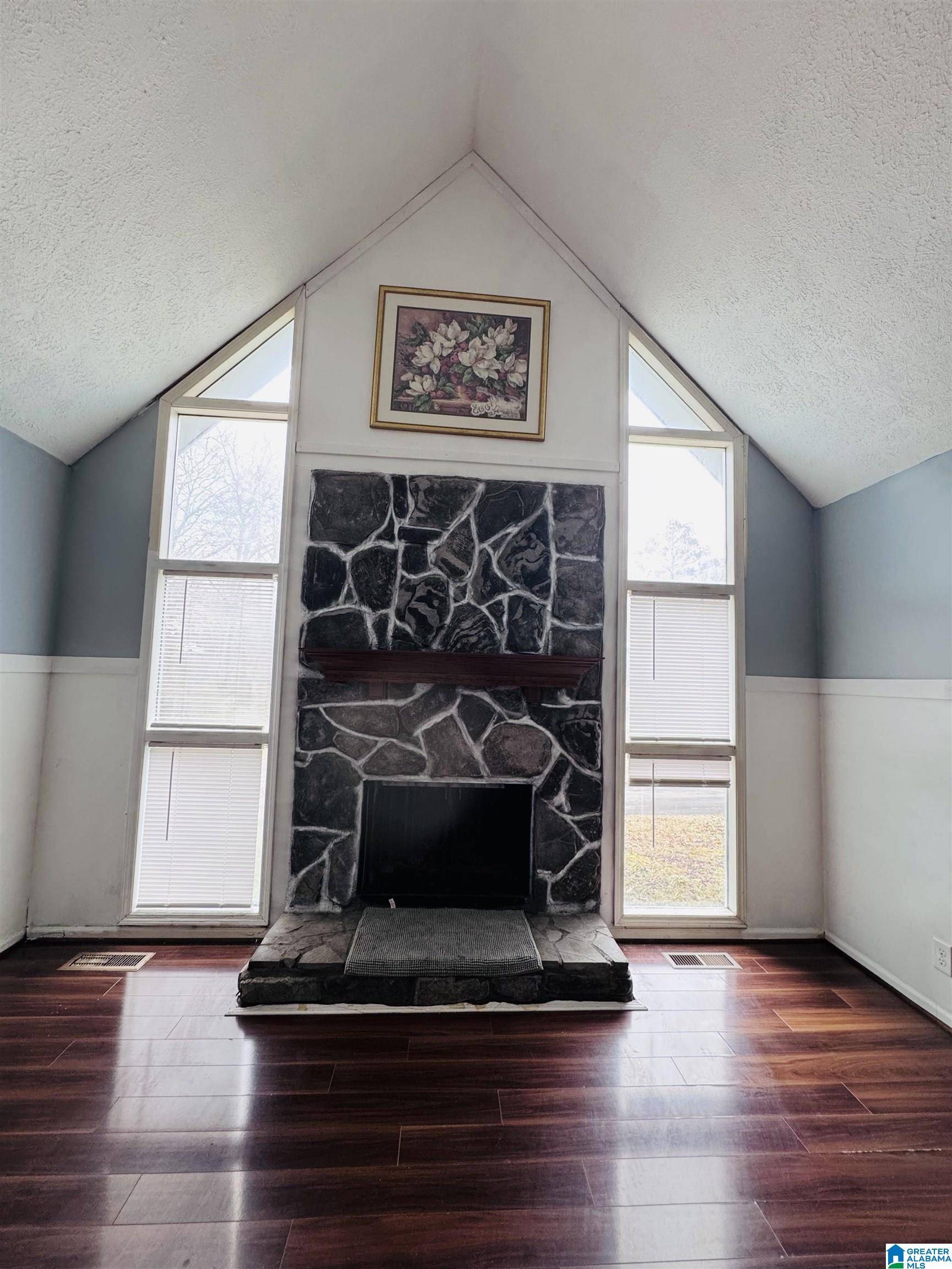Talladega, AL 35160,100 ANNIE LAURIE DRIVE
