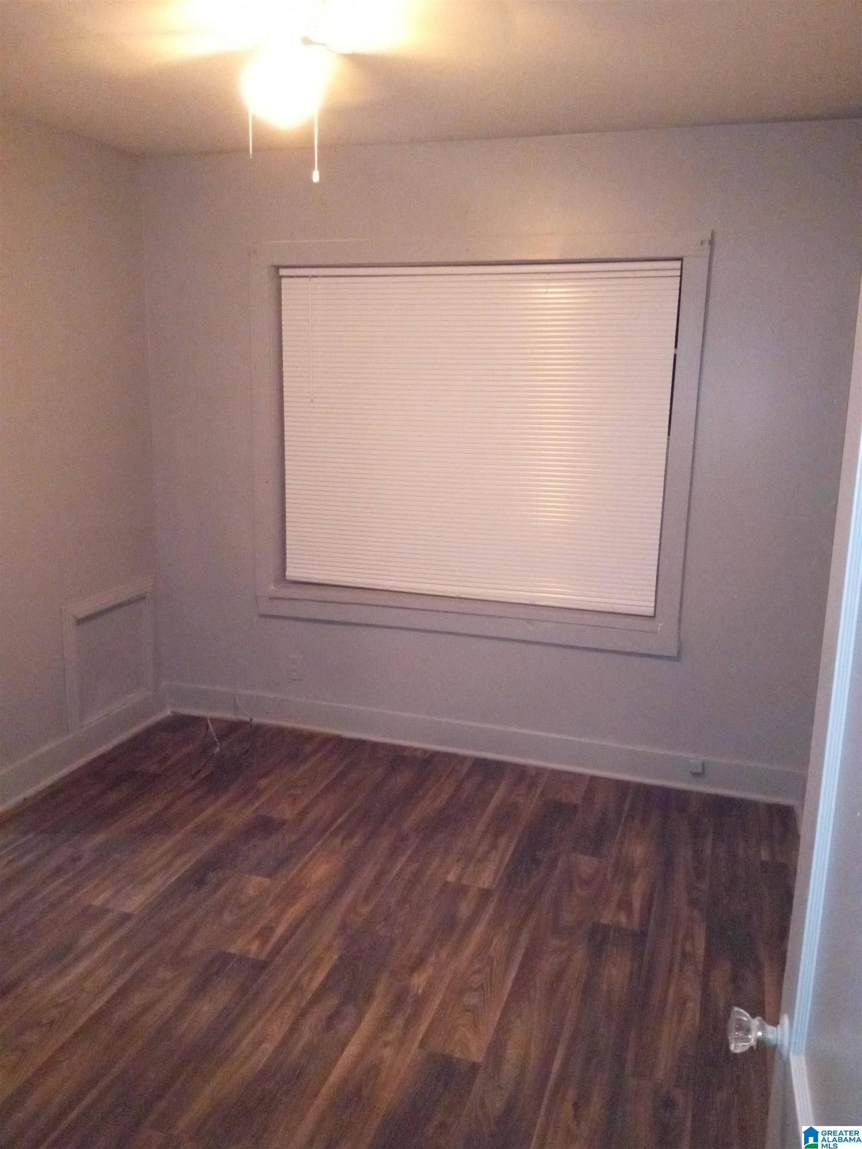 Fairfield, AL 35064,733 40TH PLACE