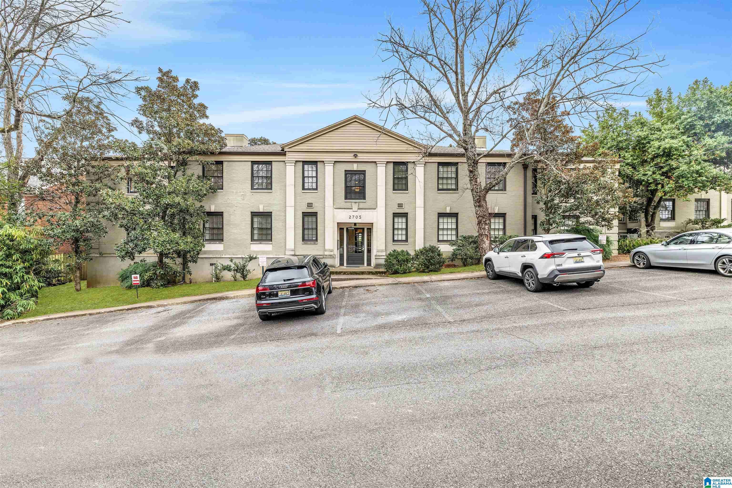 Birmingham, AL 35205,2705 S 11TH AVENUE #202