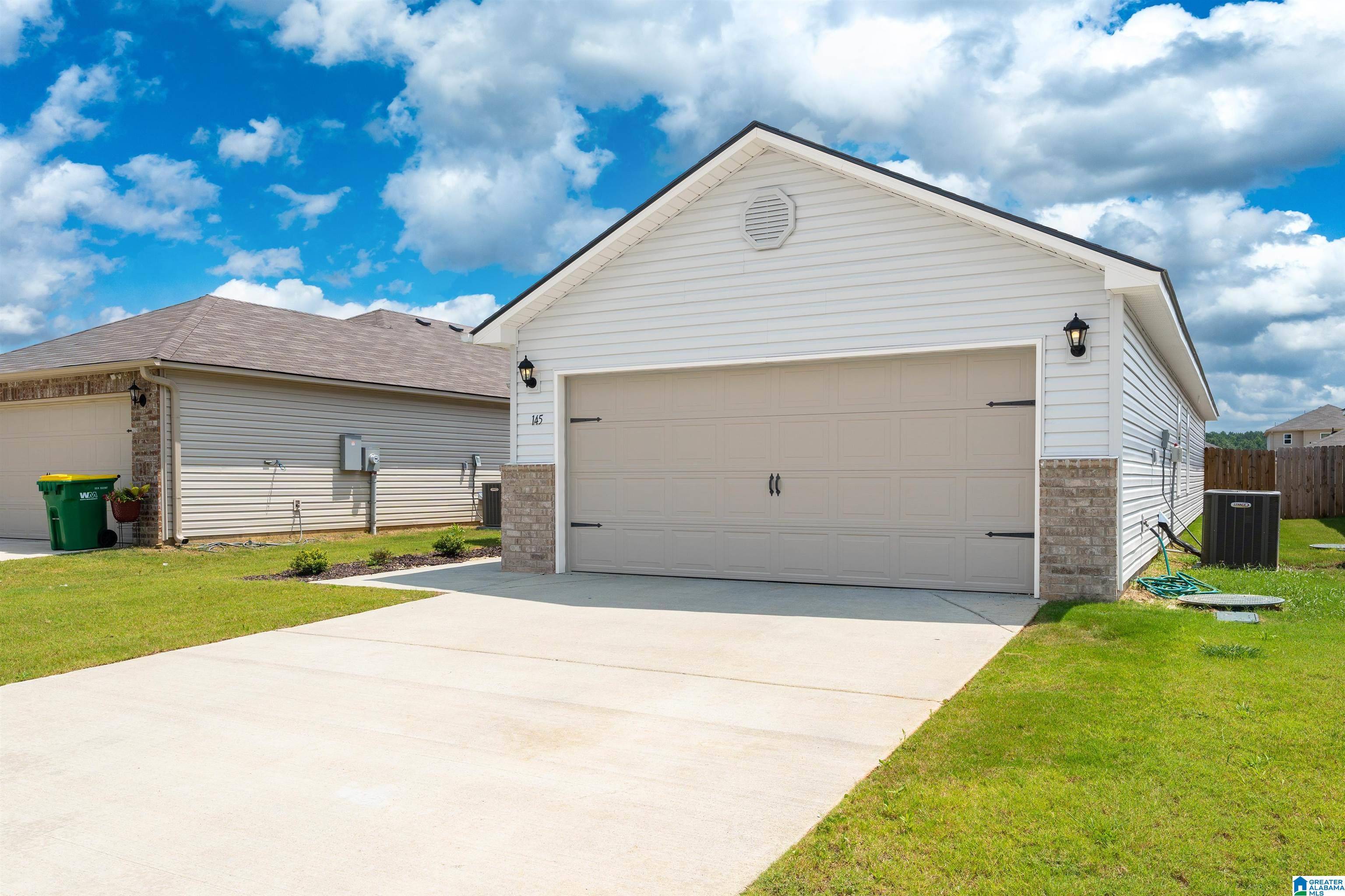 Odenville, AL 35120,145 JONATHAN DRIVE