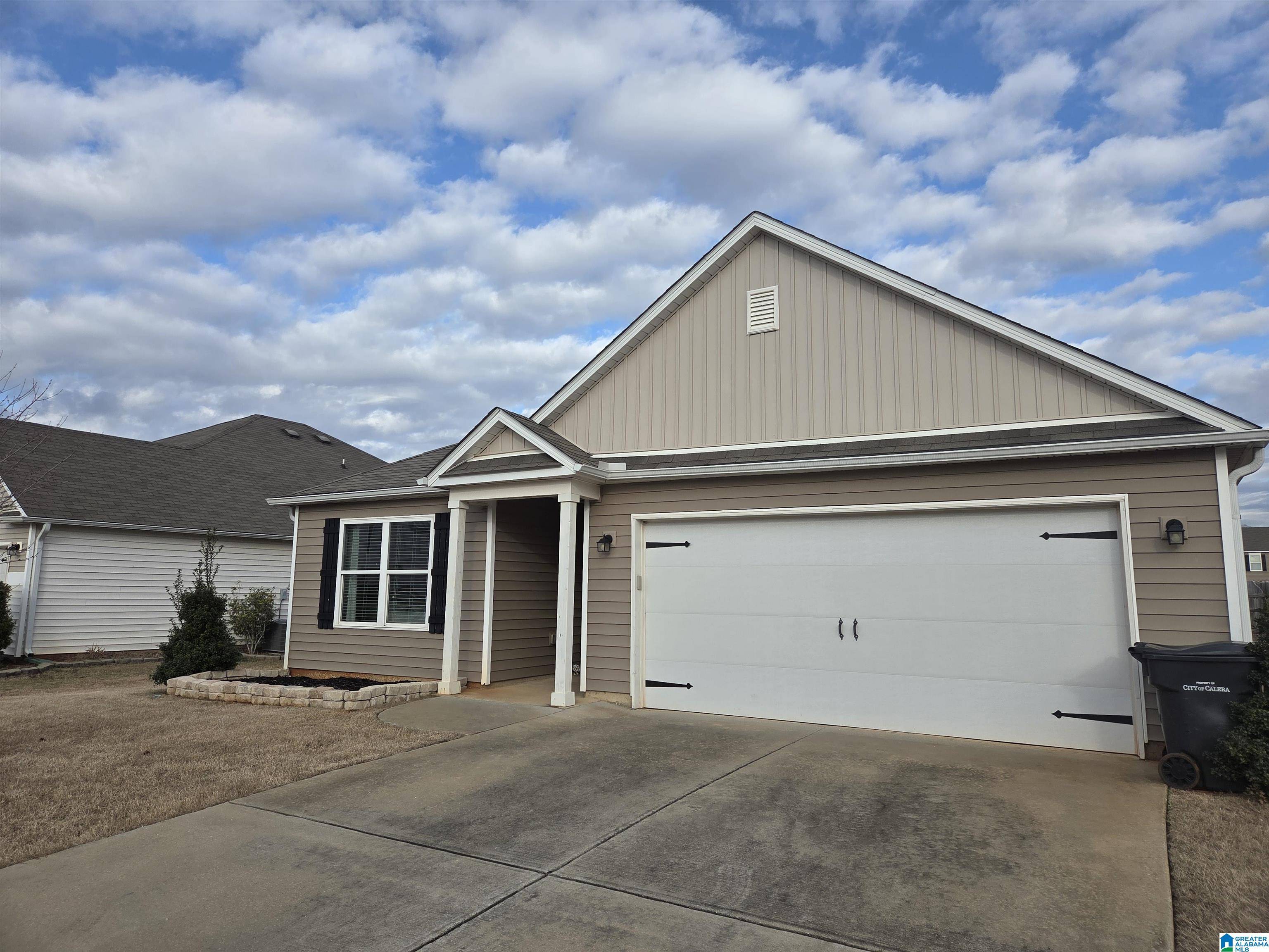 Montevallo, AL 35115,215 LEONARDS COURT