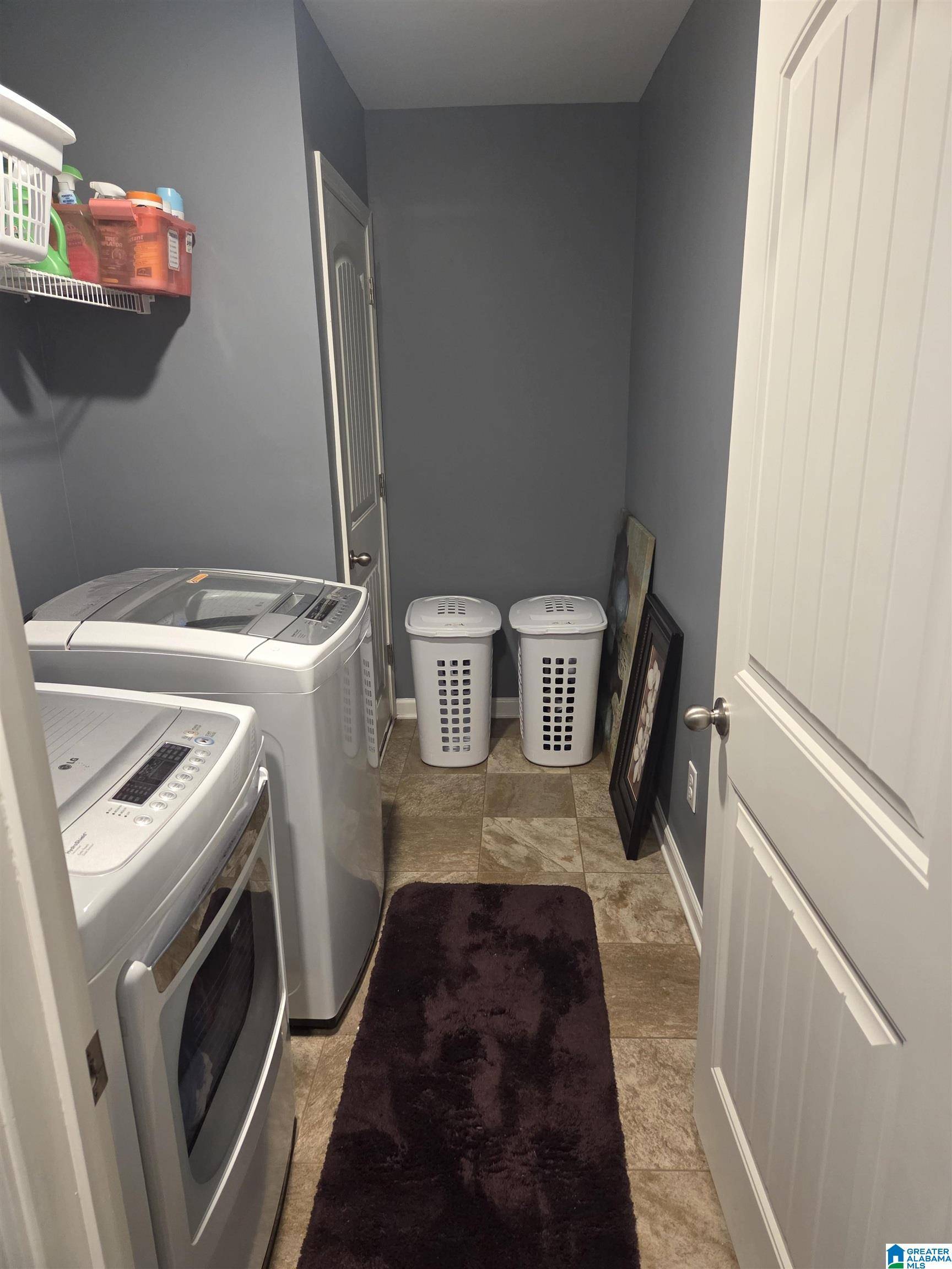 Montevallo, AL 35115,215 LEONARDS COURT
