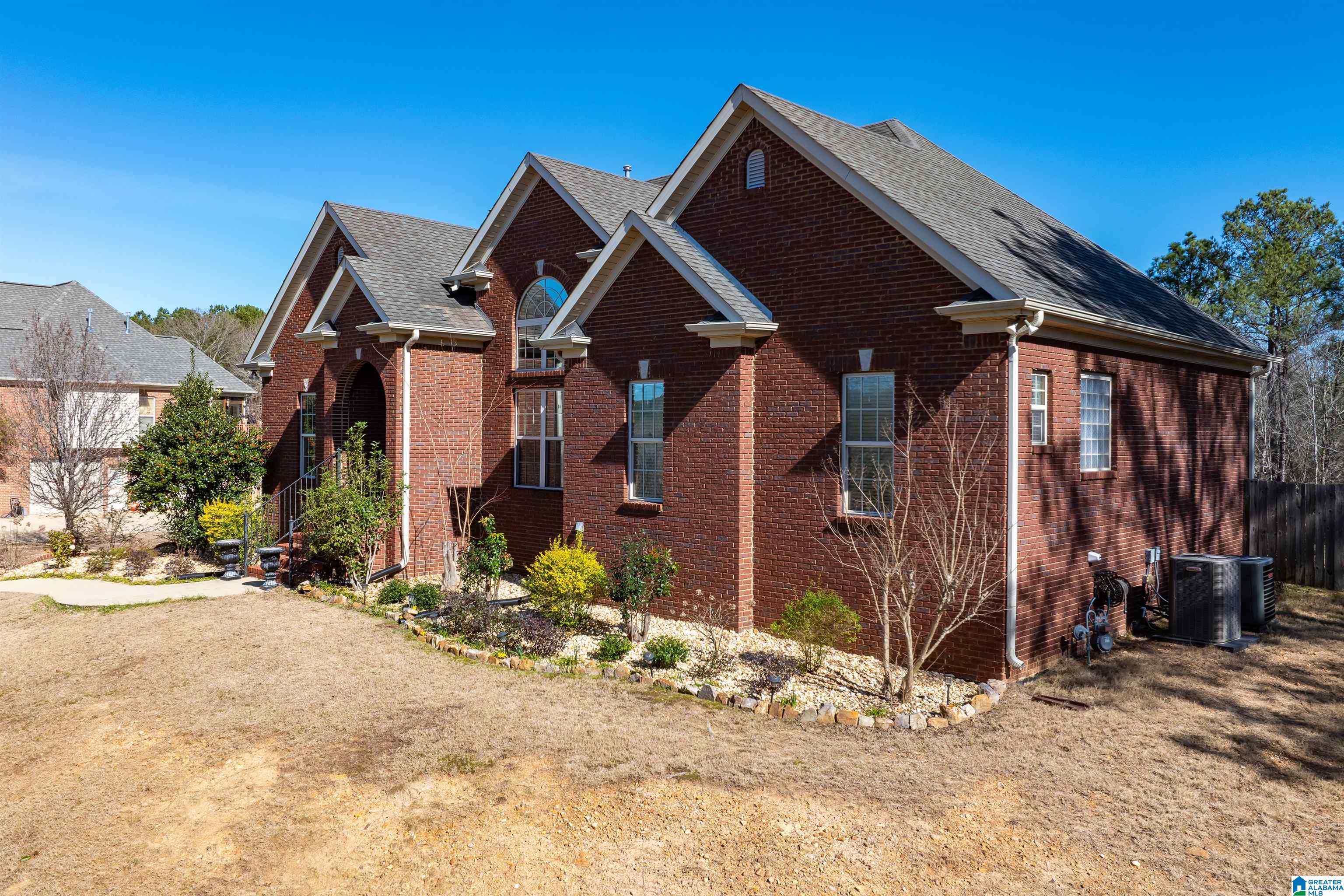 Chelsea, AL 35043,637 EMERALD TRACE