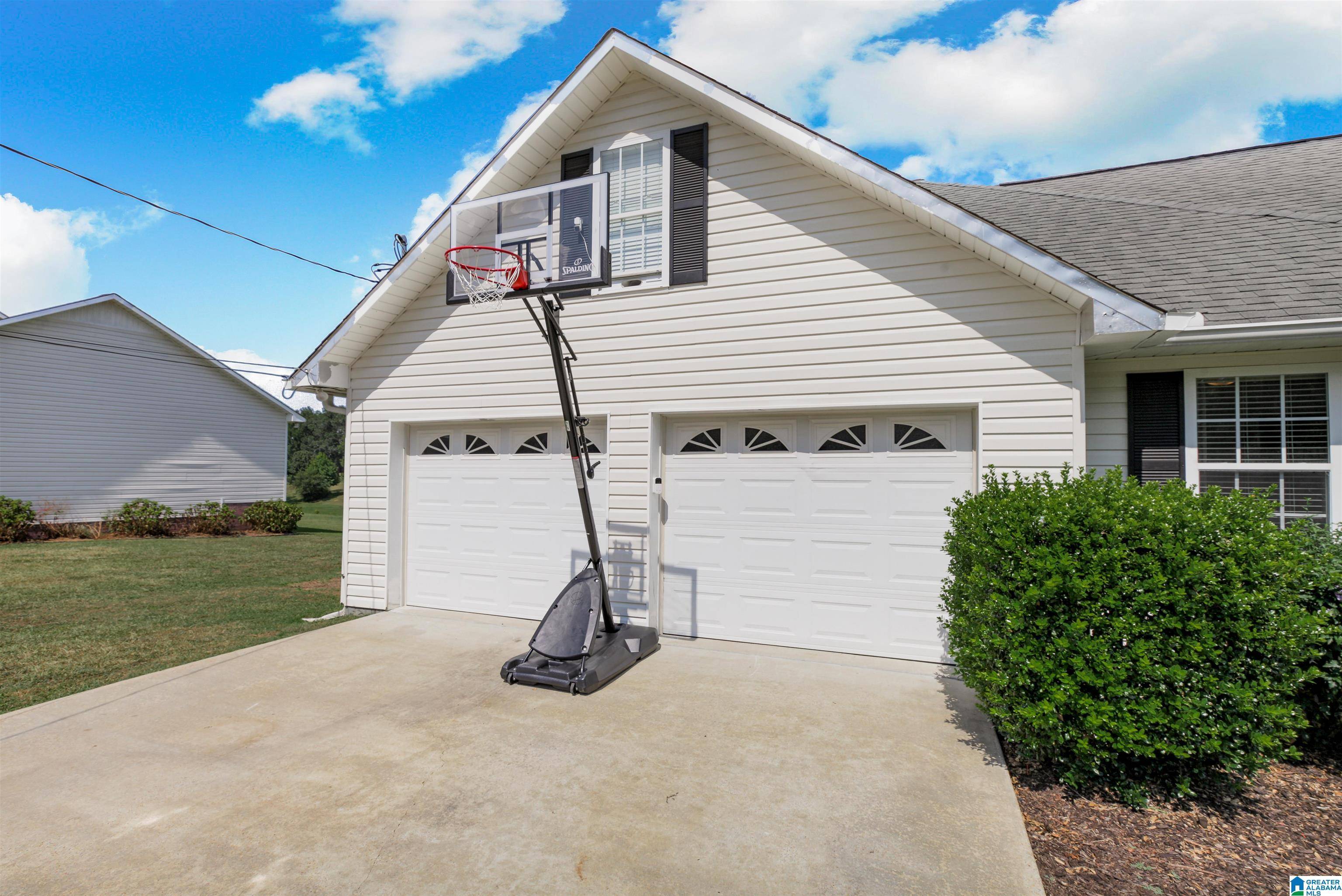 Jasper, AL 35504,976 SANDERS ROAD