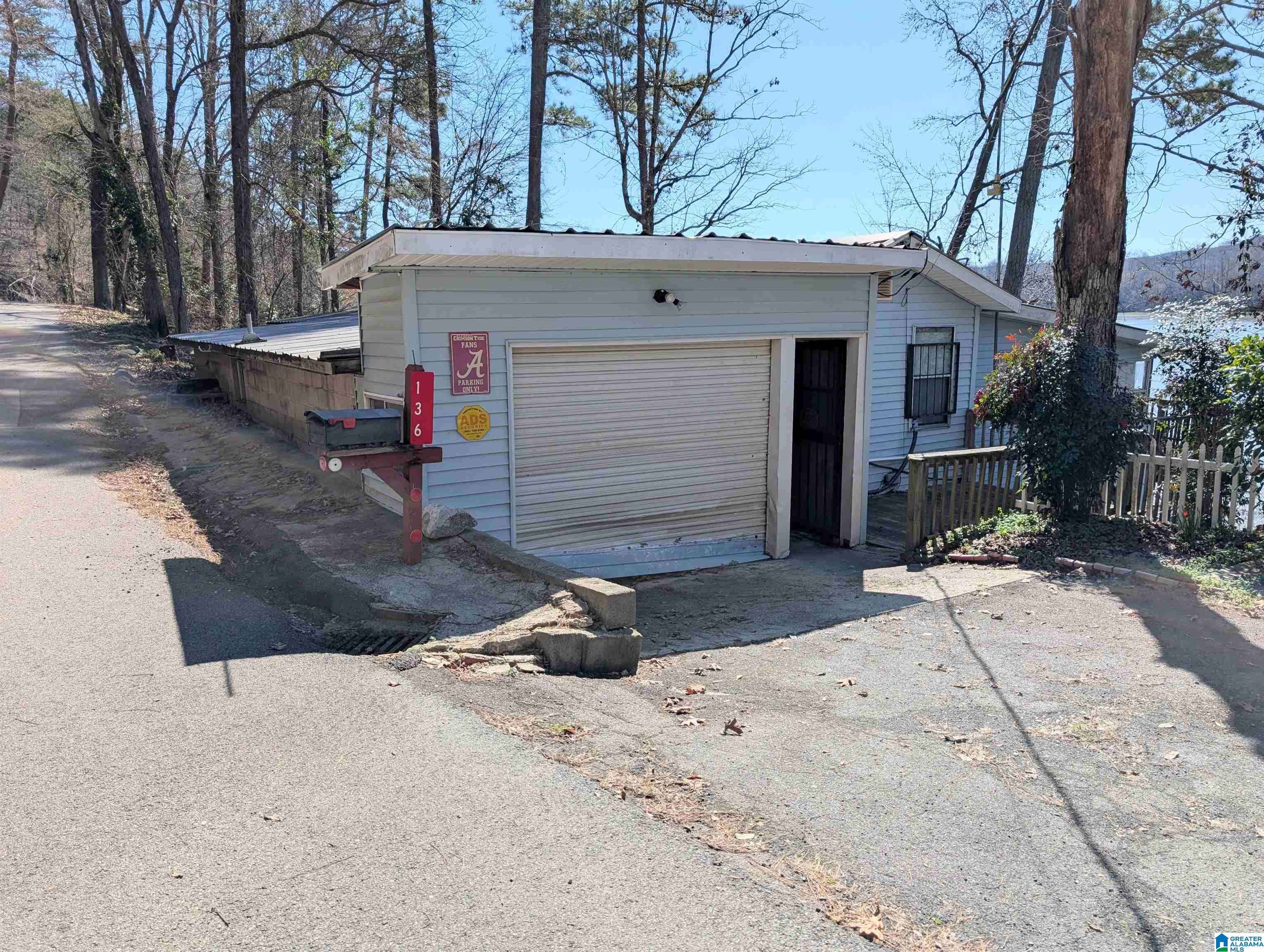 Adger, AL 35006,136 STEEP HILL ROAD