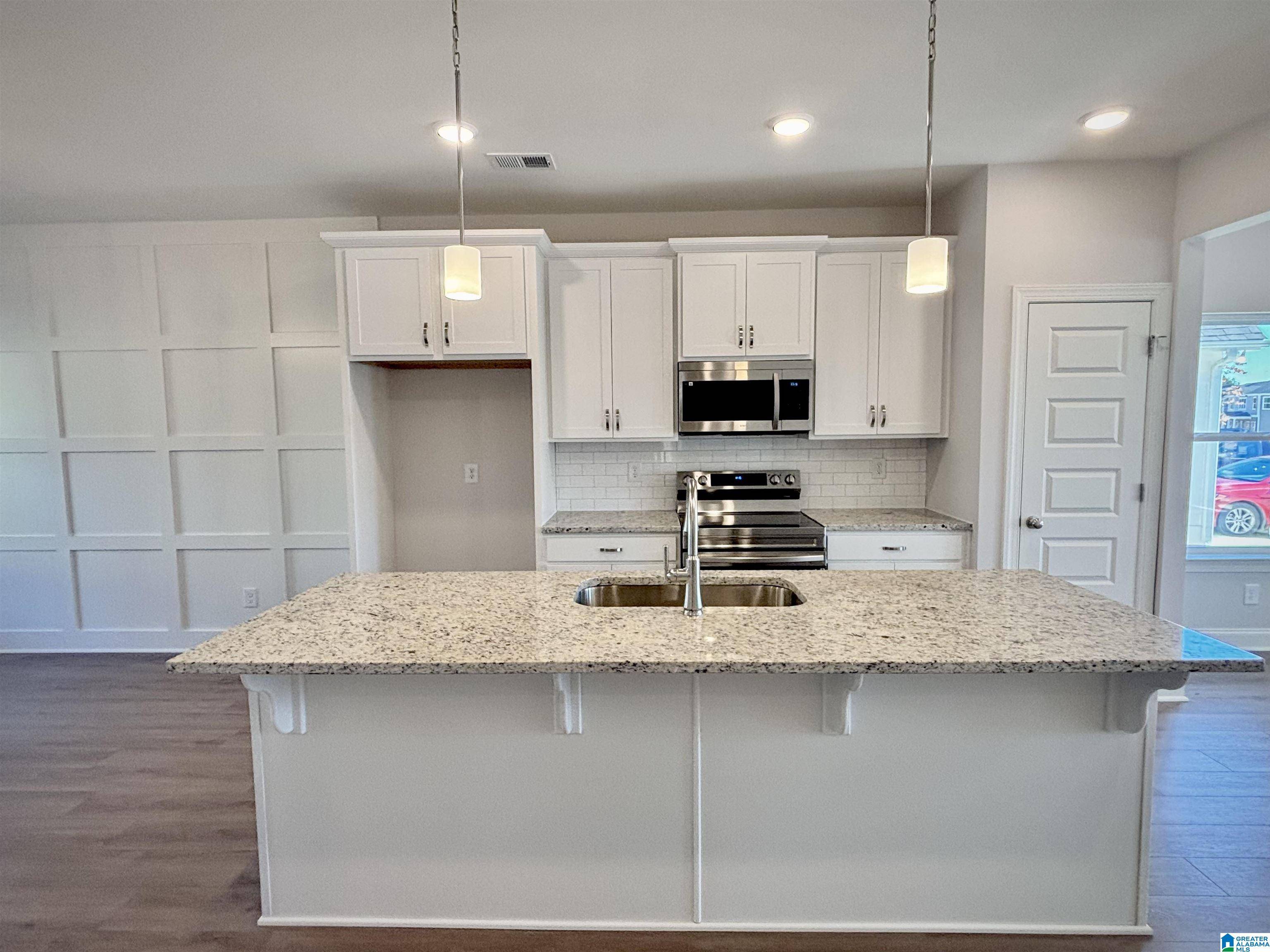 Pell City, AL 35125,469 AVONDALE LANE