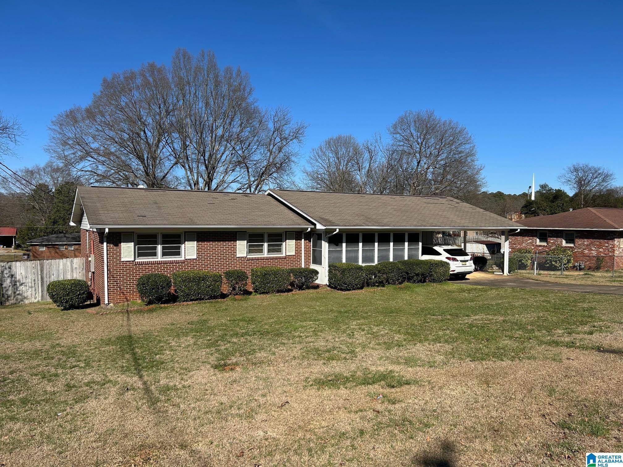 Anniston, AL 36206,321 CHICKASAW DRIVE
