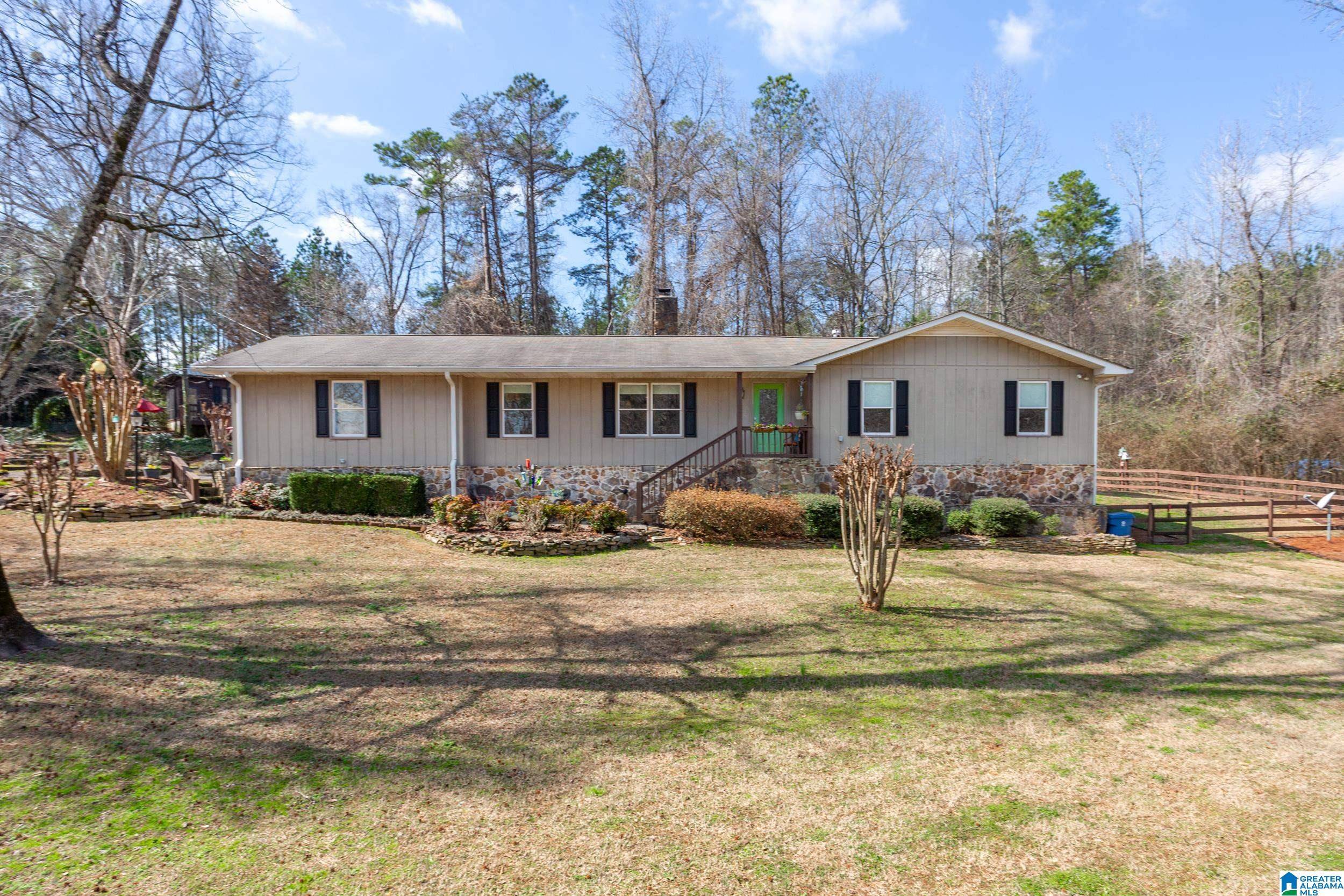 Anniston, AL 36207,115 SANDY LANE