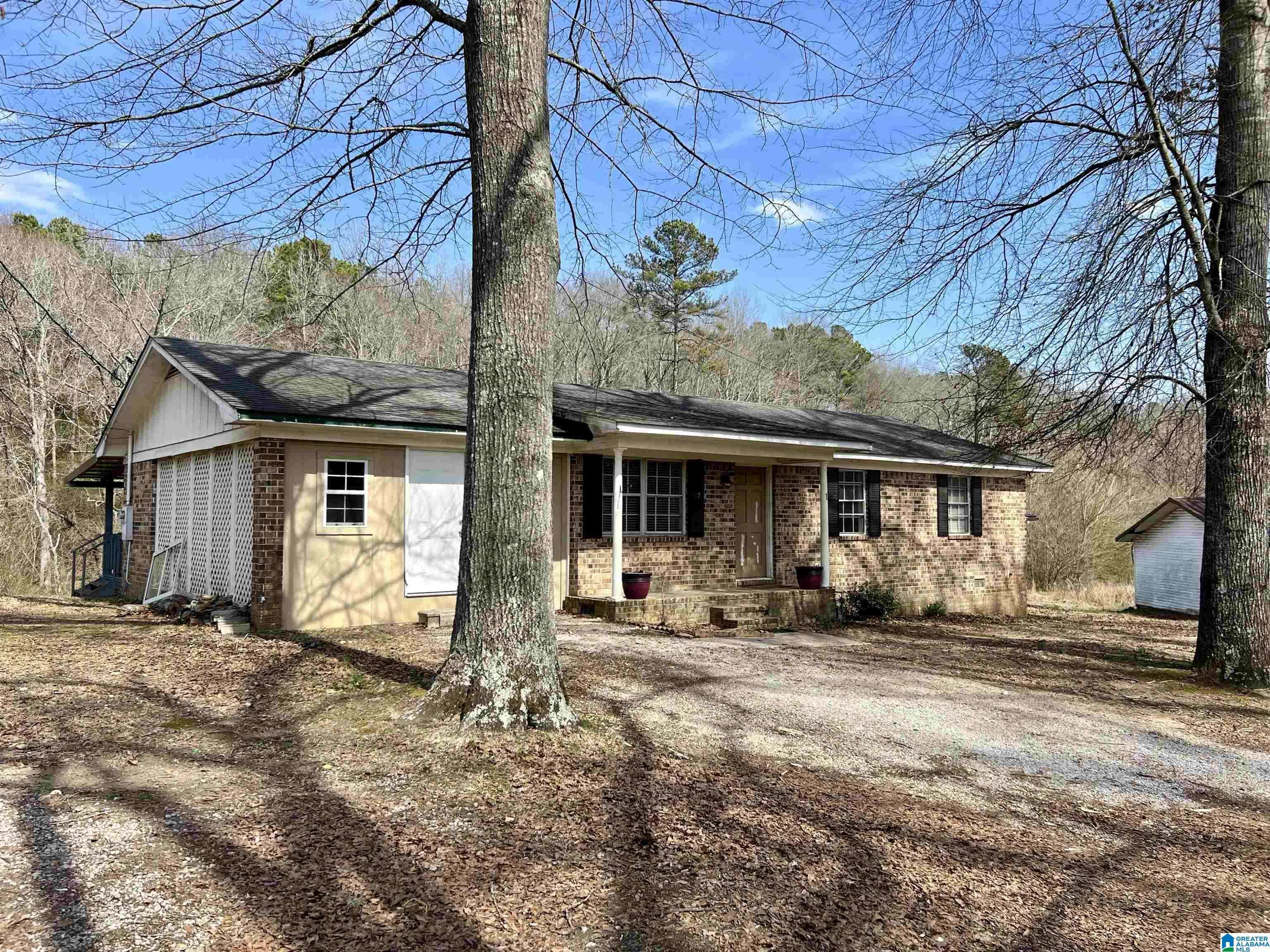 Hamilton, AL 35570,427 LAKEVIEW DRIVE