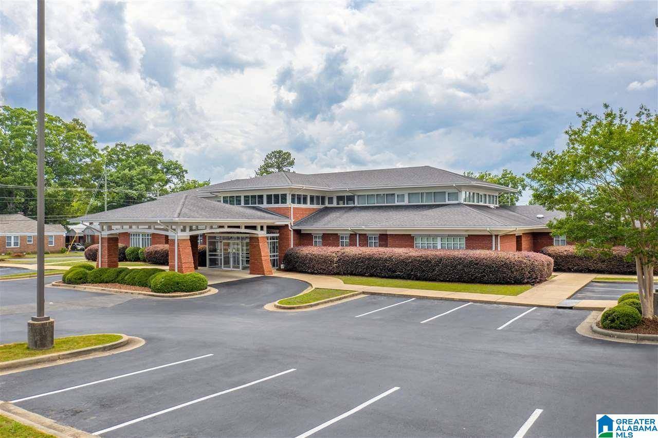 Anniston, AL 36207,1720 CHRISTINE AVENUE