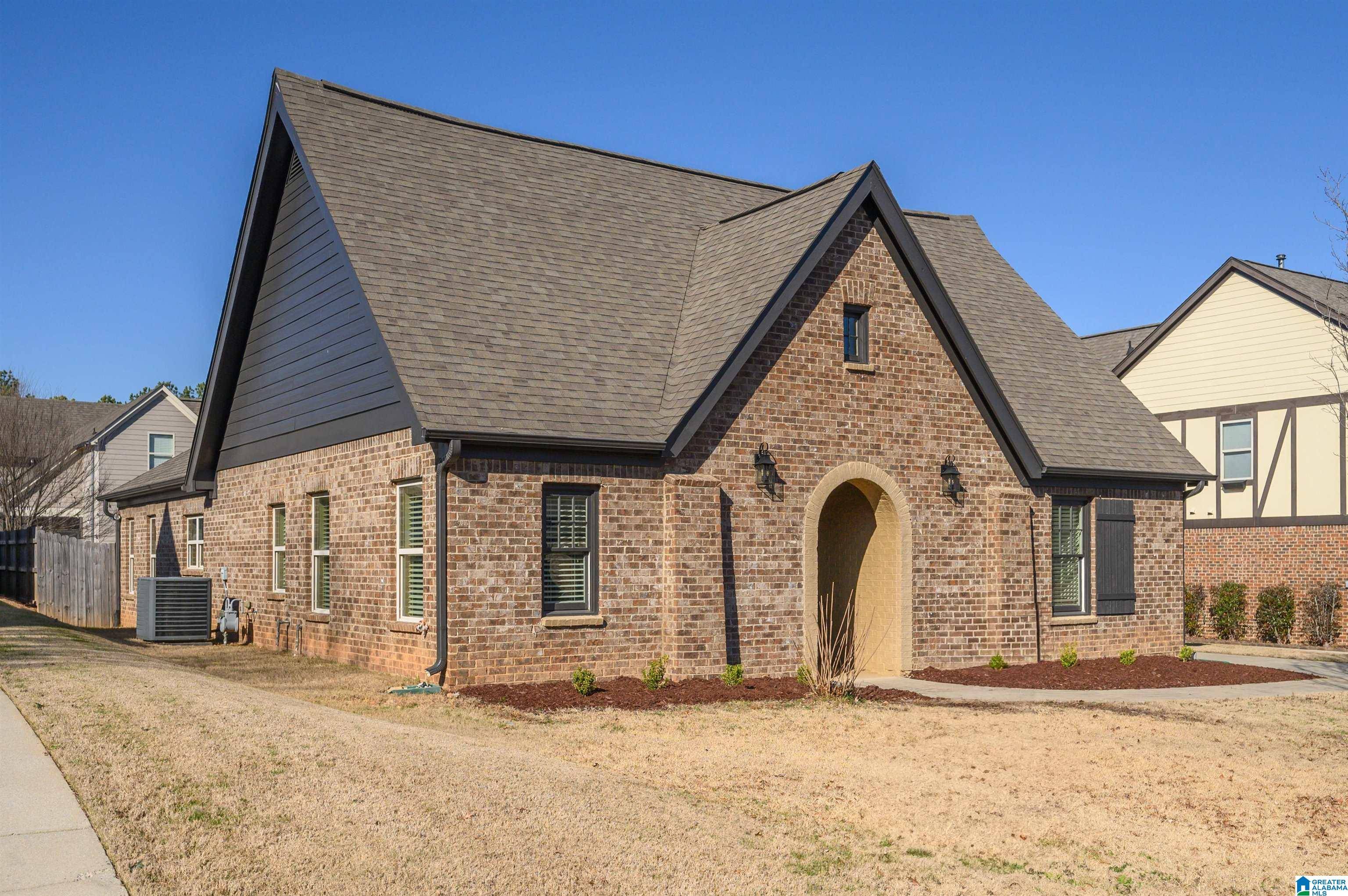 Birmingham, AL 35242,1074 REGENT PARK DRIVE