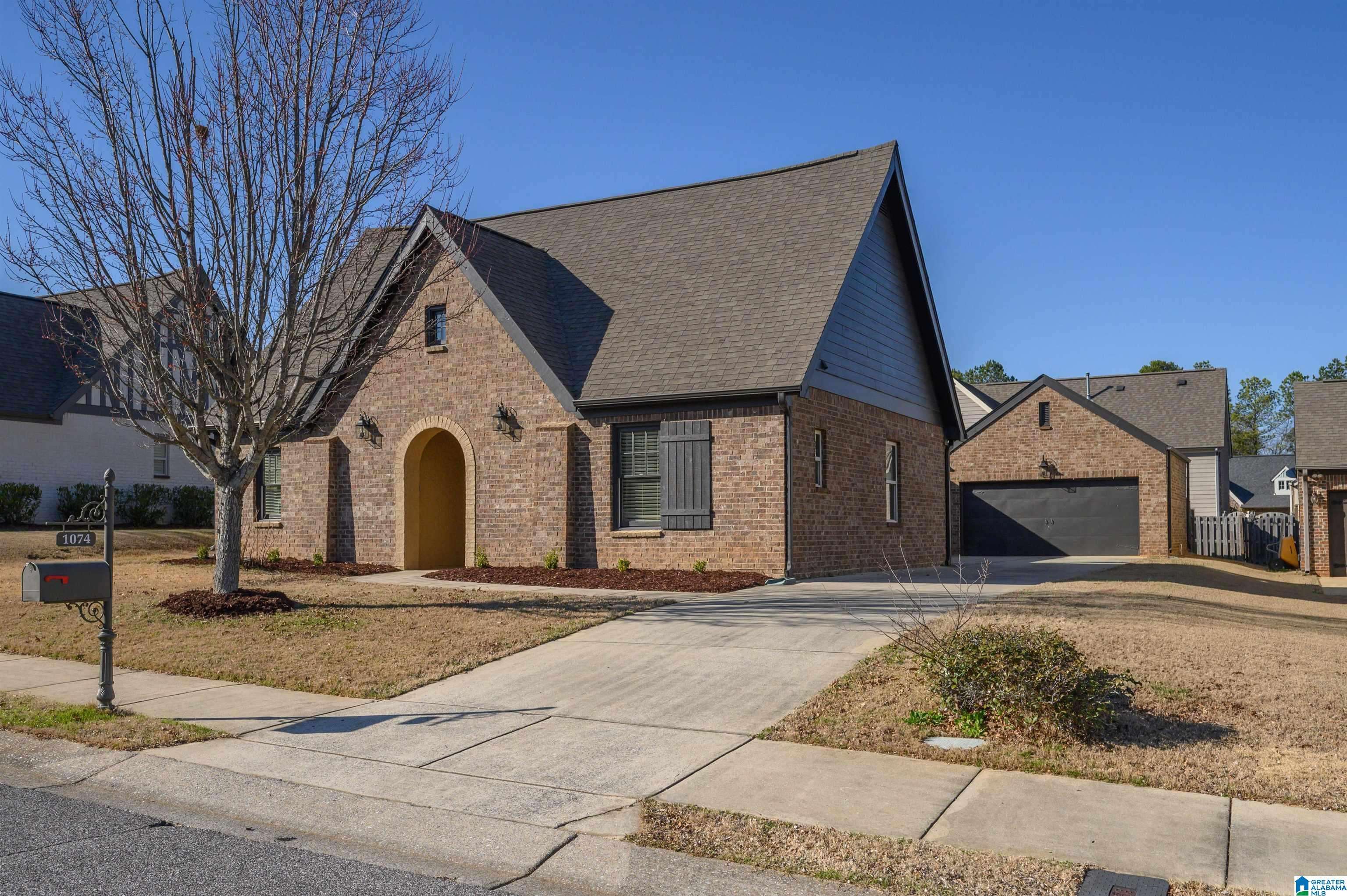 Birmingham, AL 35242,1074 REGENT PARK DRIVE
