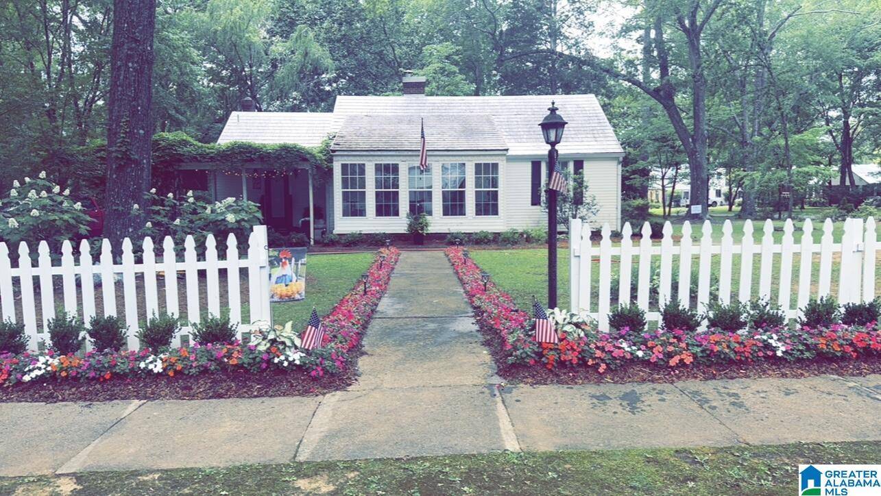 Trussville, AL 35173,217 BRENTWOOD AVENUE
