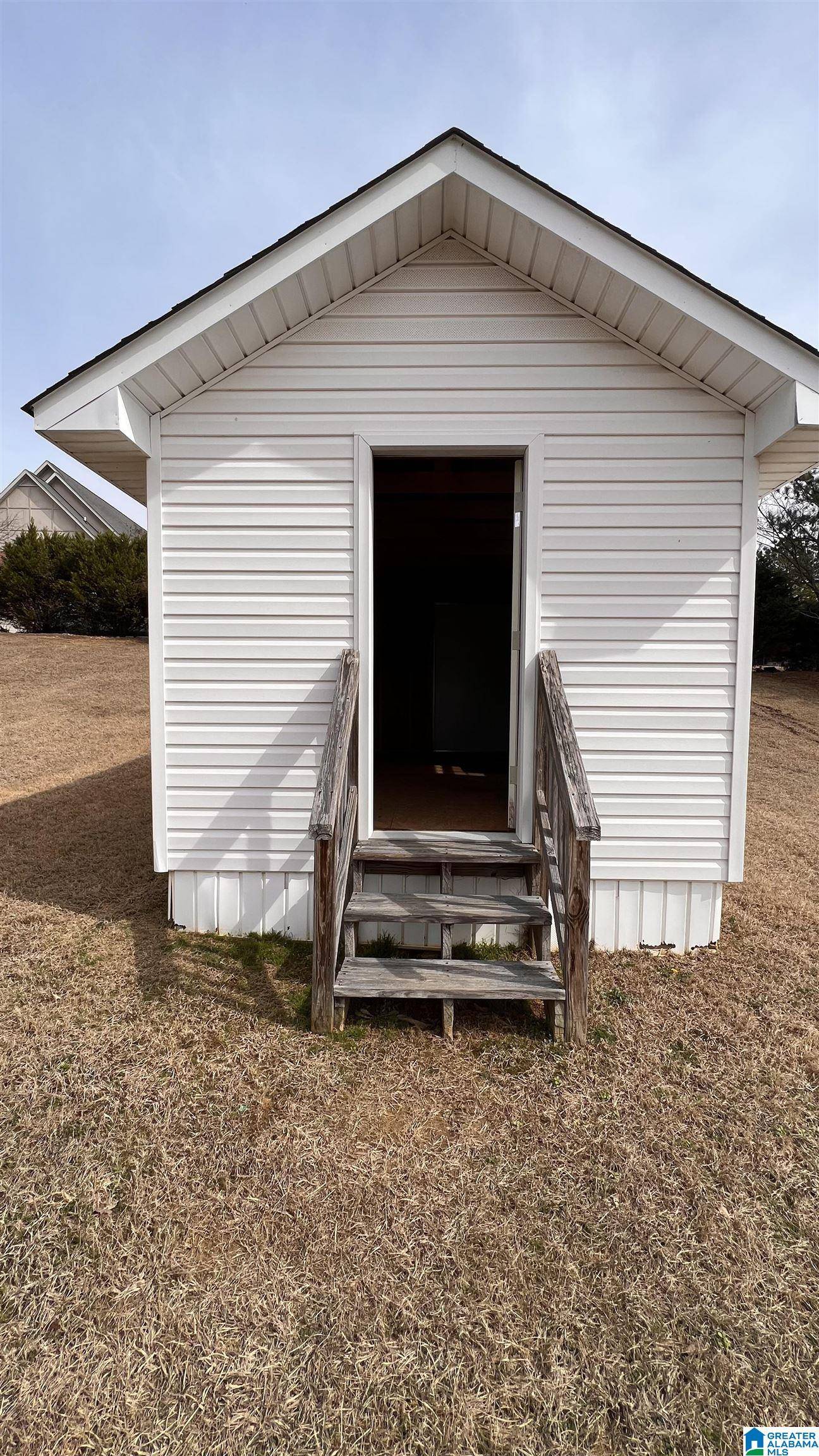 Oneonta, AL 35121,902 RIDGEWAY DRIVE