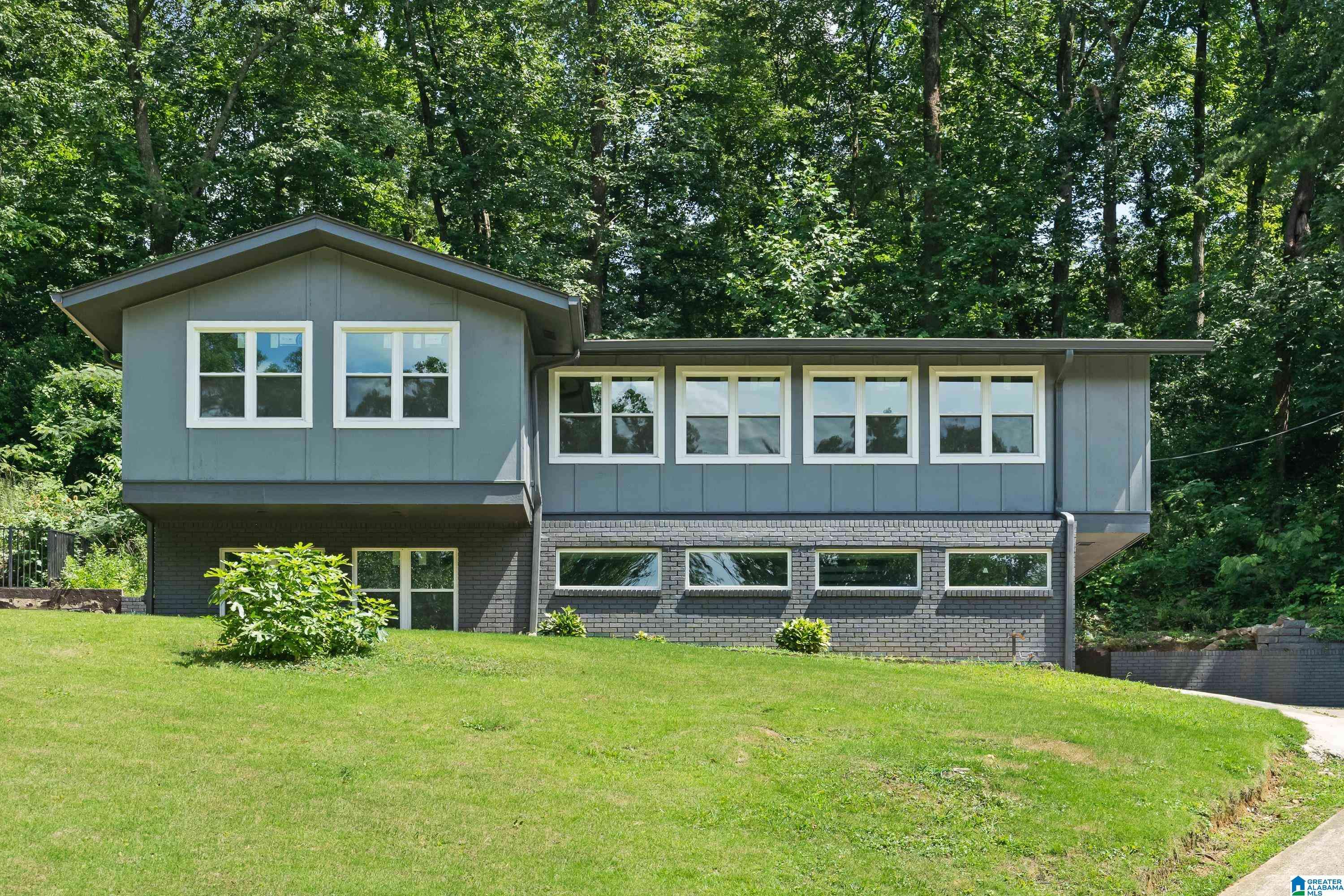 Vestavia Hills, AL 35216,1809 OLD CREEK TRAIL