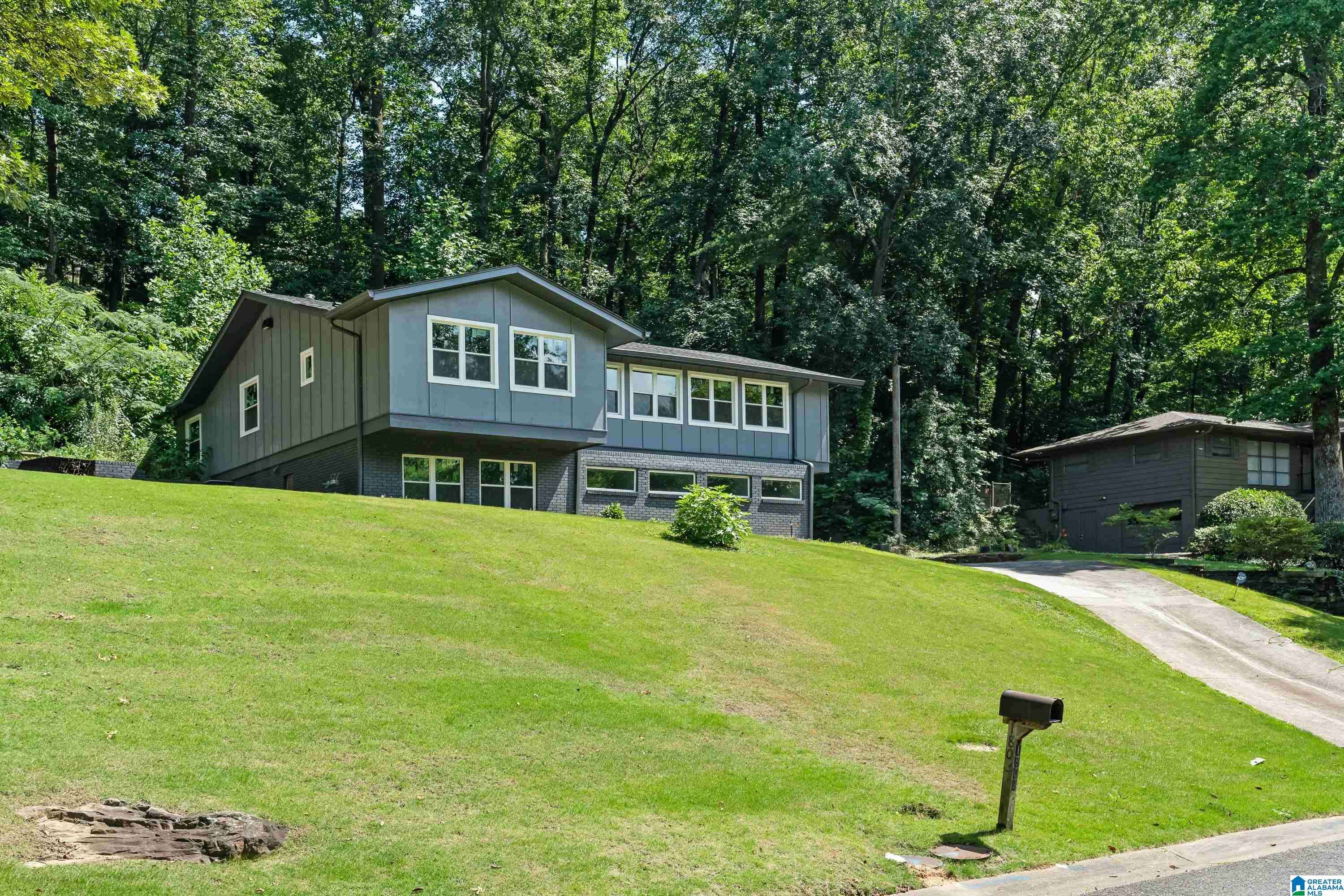 Vestavia Hills, AL 35216,1809 OLD CREEK TRAIL