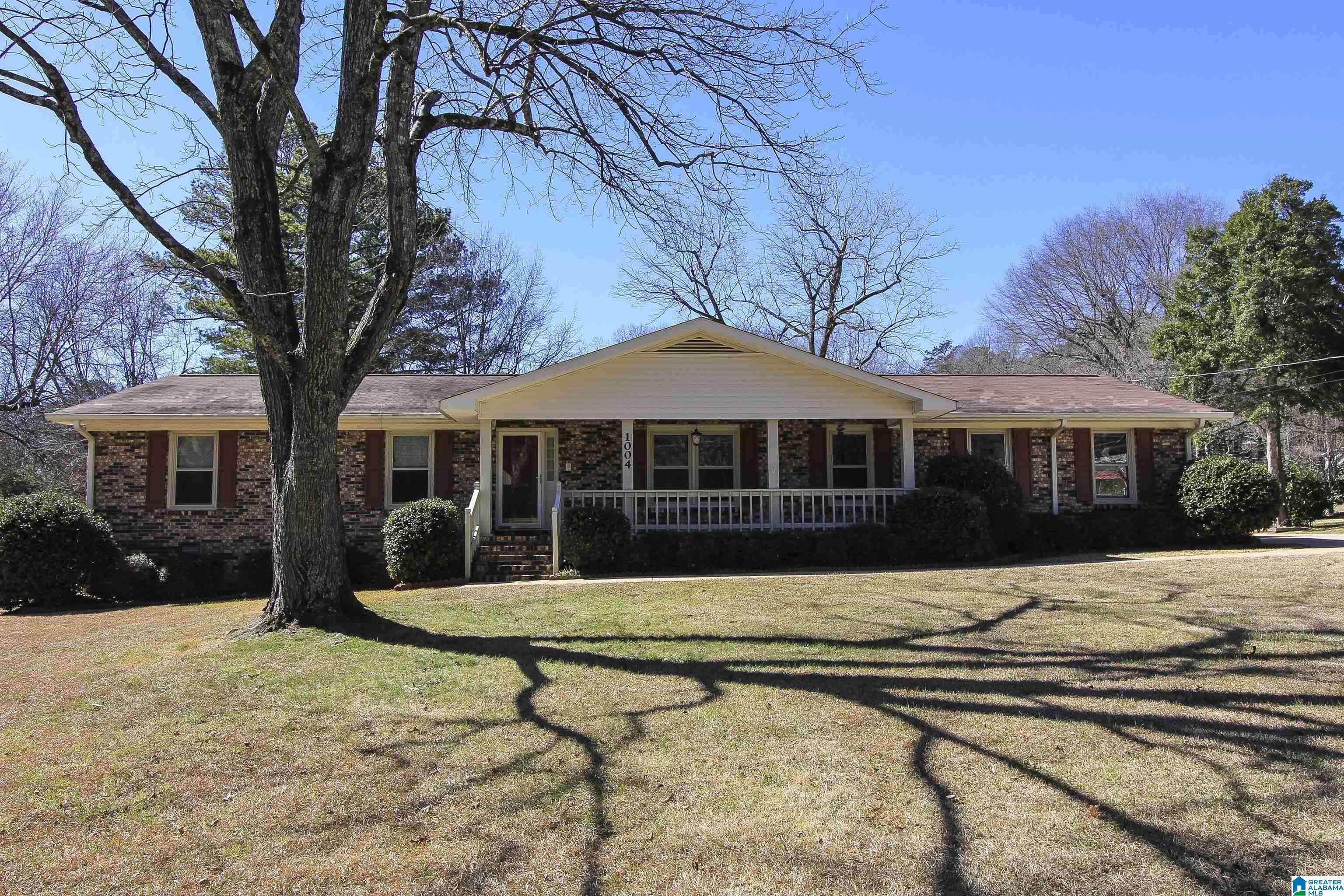 Anniston, AL 36207,1004 VALLEY CREEK DRIVE
