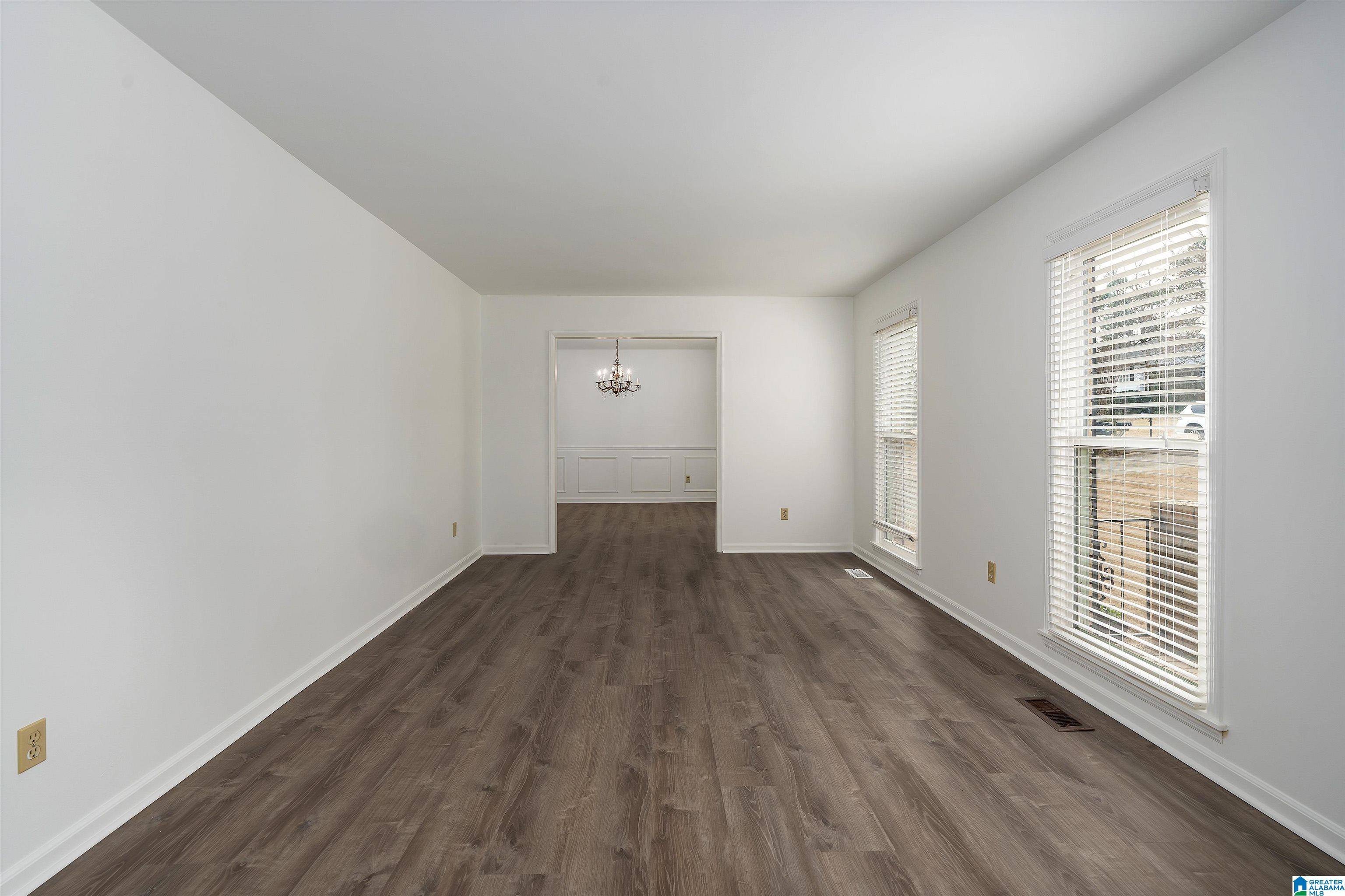 Vestavia Hills, AL 35226,617 BELLE TERRE CIRCLE