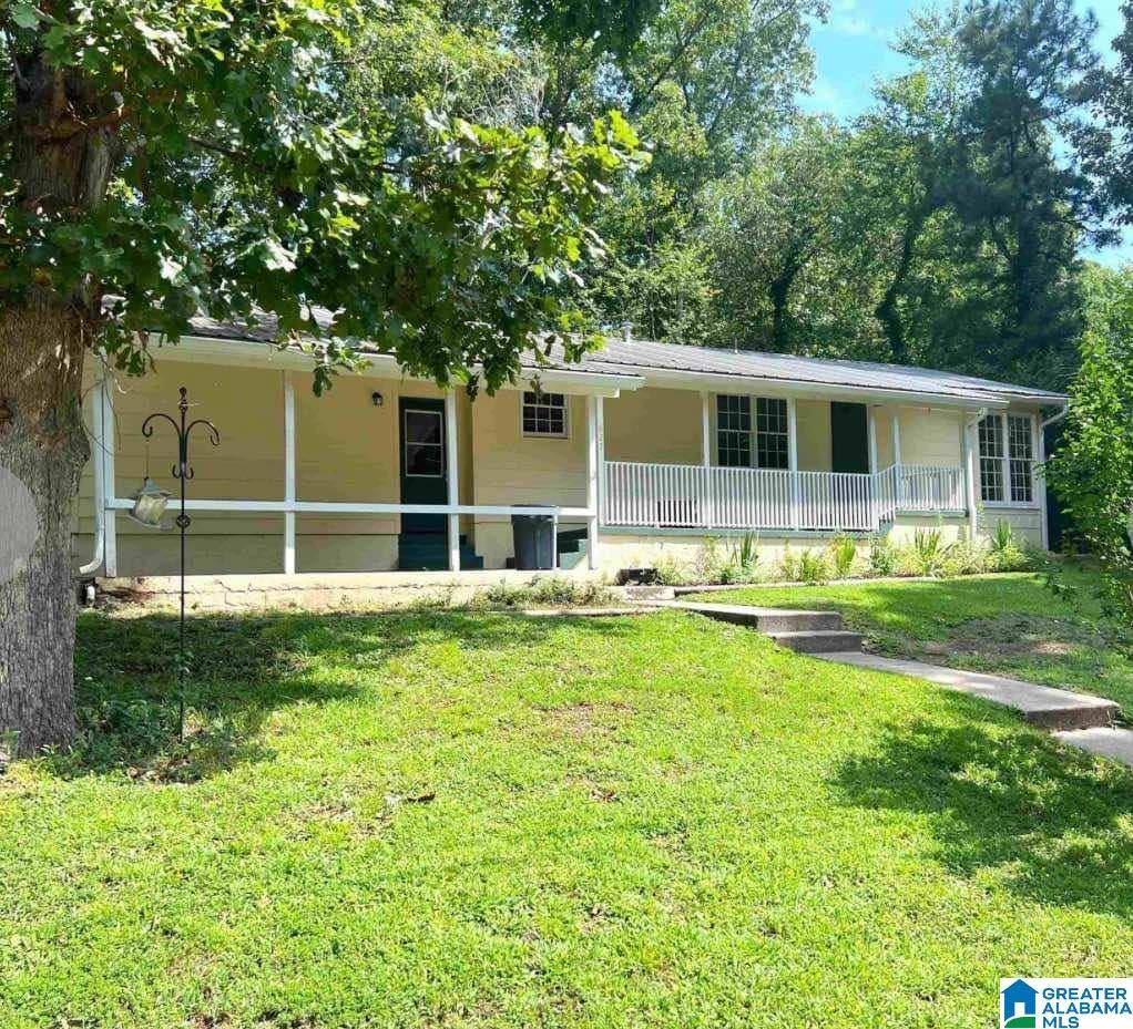 Weaver, AL 36277,627 DOGWOOD LANE
