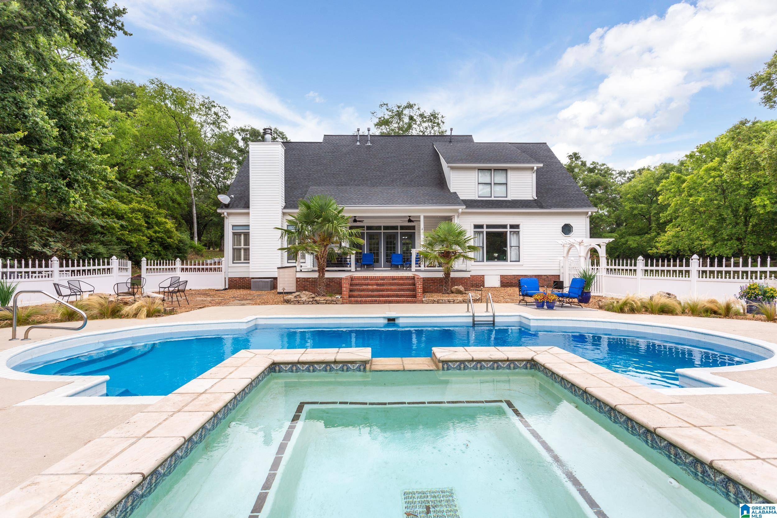 Cropwell, AL 35054,85 RIVER OAKS LANE
