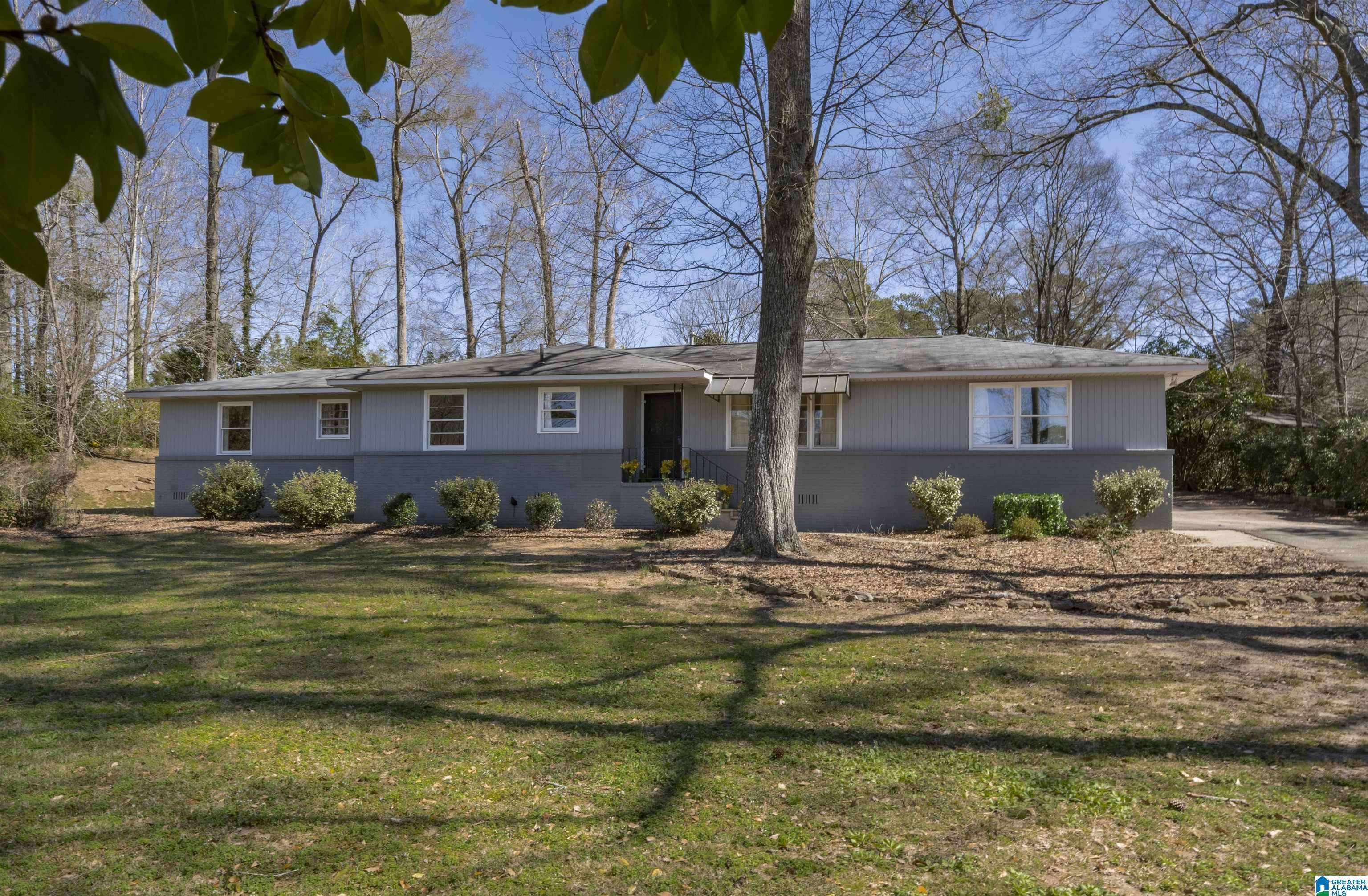 Vestavia Hills, AL 35216,2449 JANNEBO ROAD
