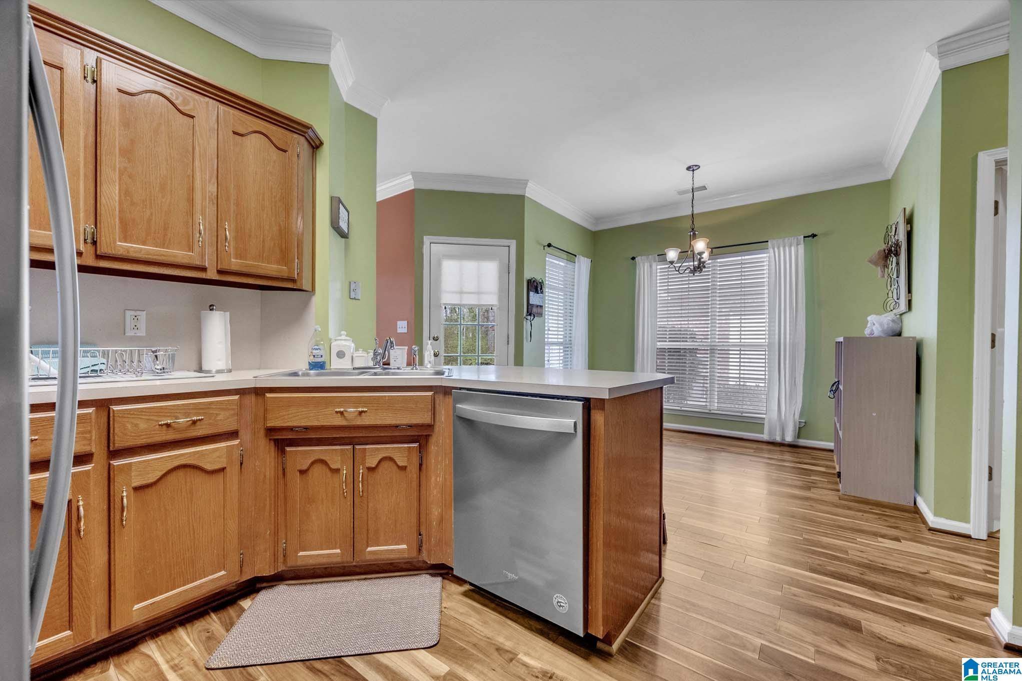 Gardendale, AL 35071,1542 CLOVER AVENUE