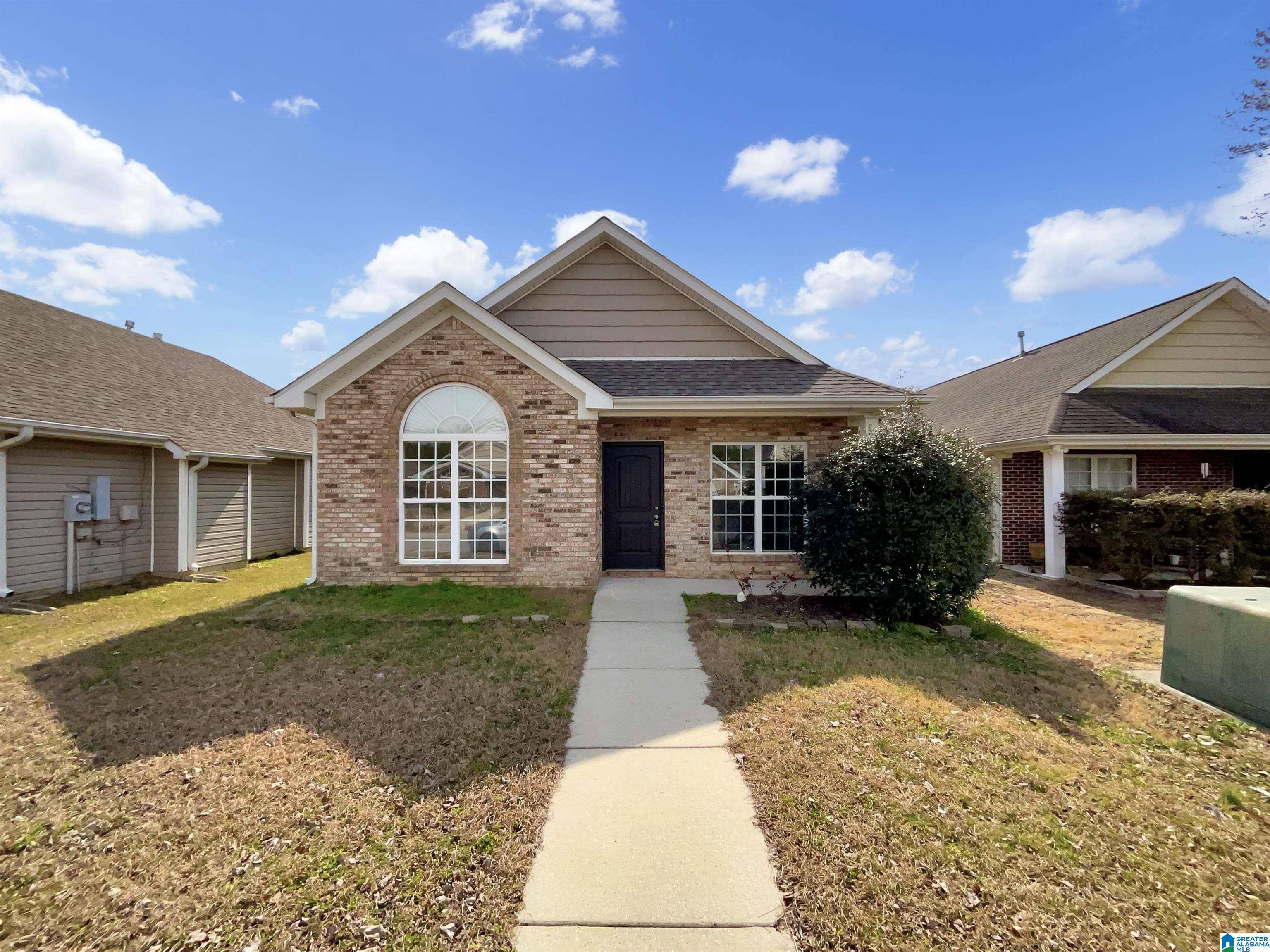 Calera, AL 35040,2038 VILLAGE LANE