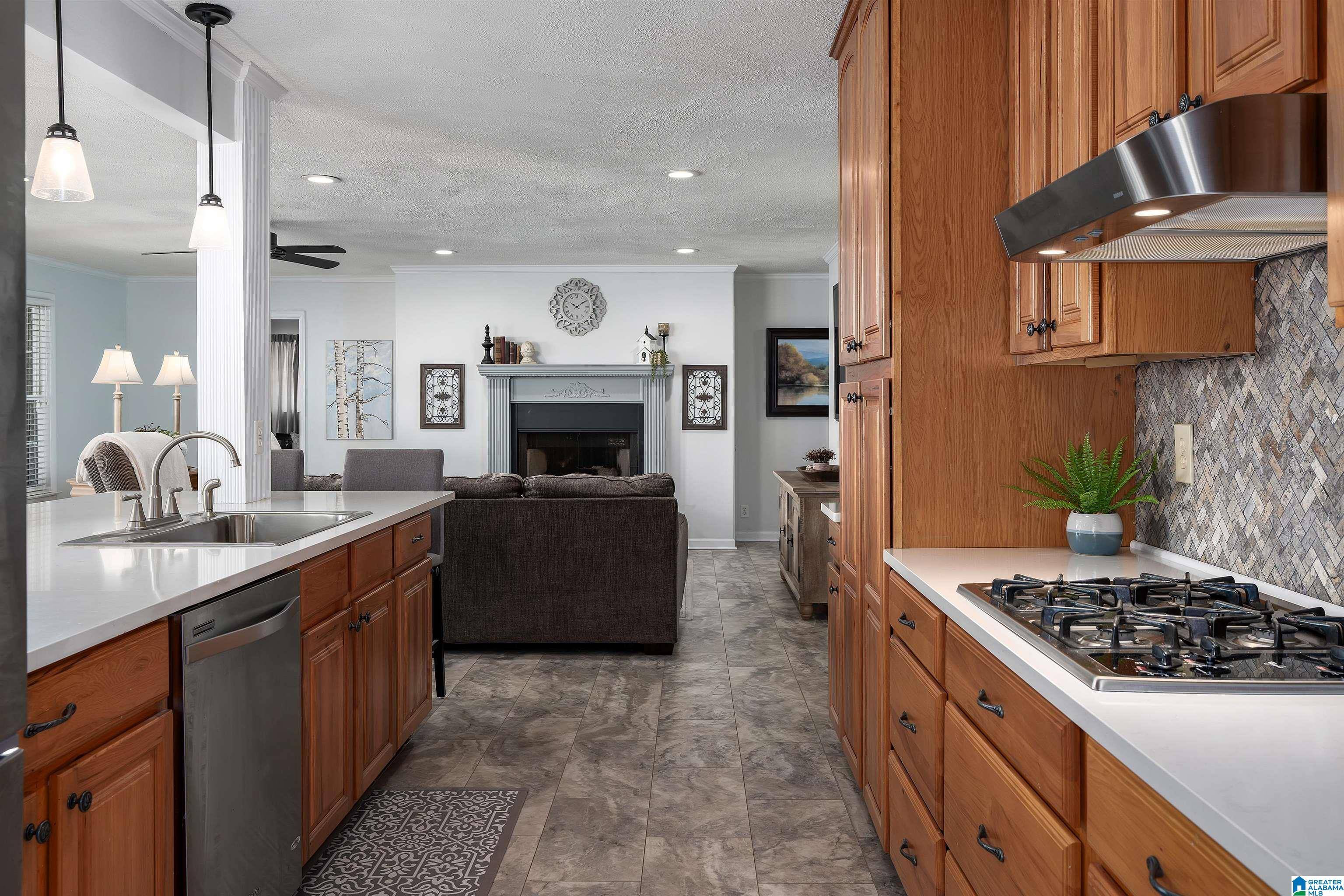 Vestavia Hills, AL 35216,2128 WOODHUE CIRCLE