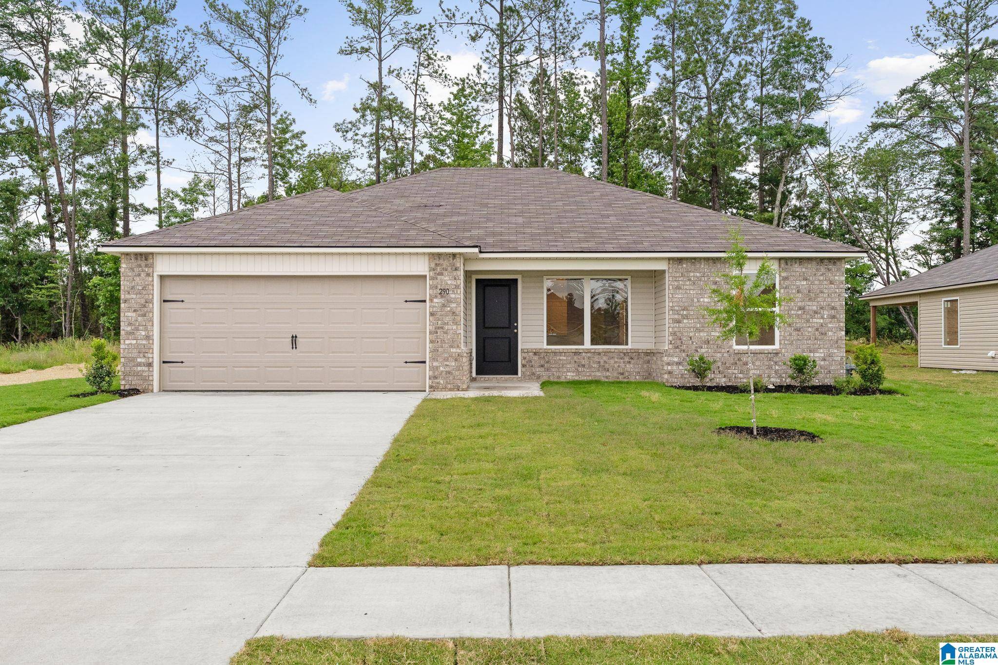 Calera, AL 35040,319 AMBER AVENUE