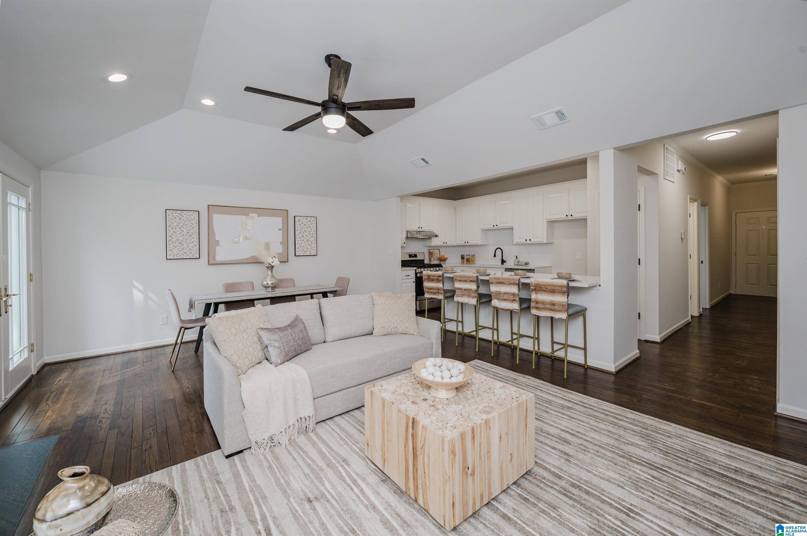 Vestavia Hills, AL 35216,2207 ASCOT LANE