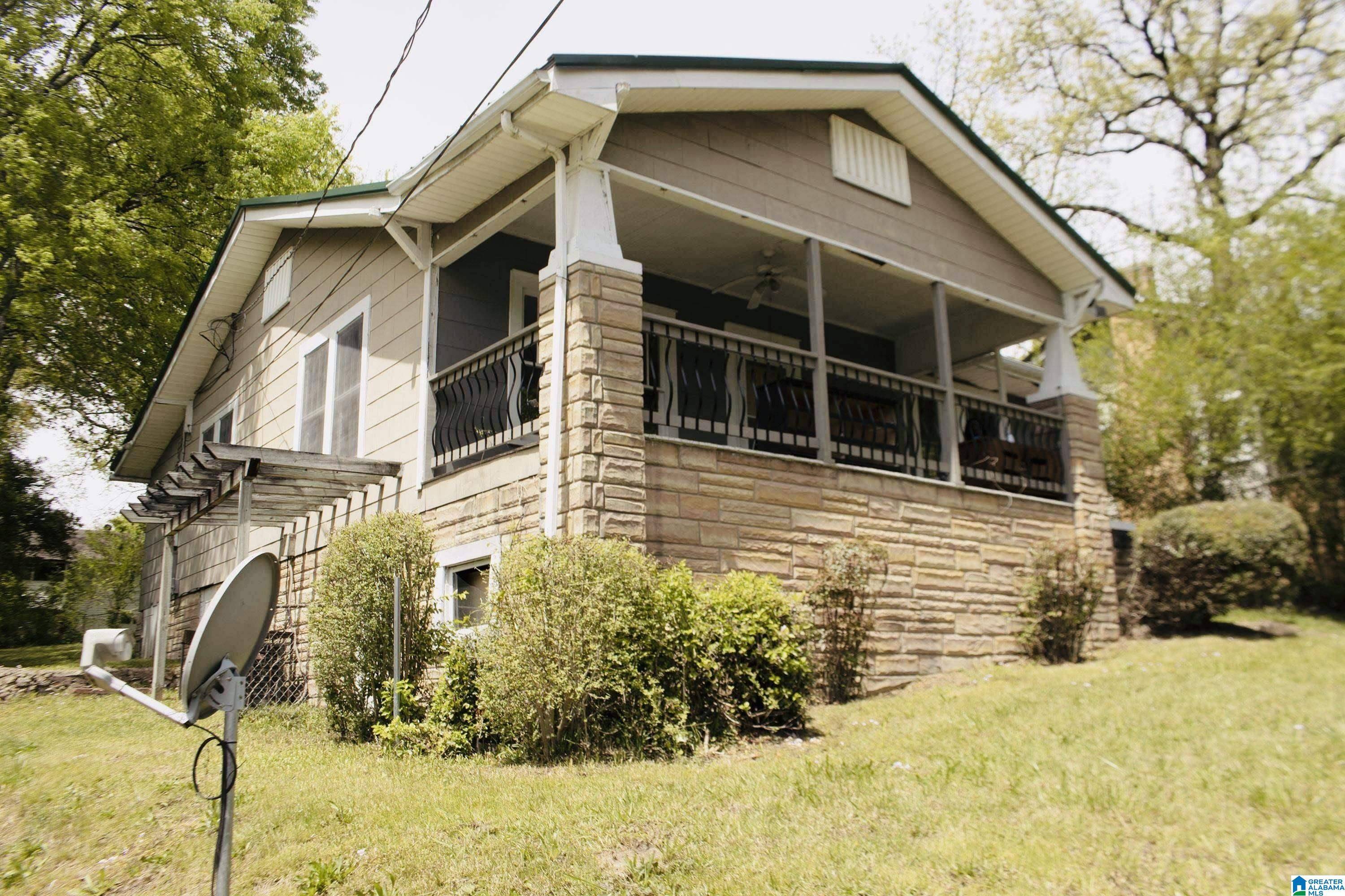 Midfield, AL 35228,907 7TH STREET