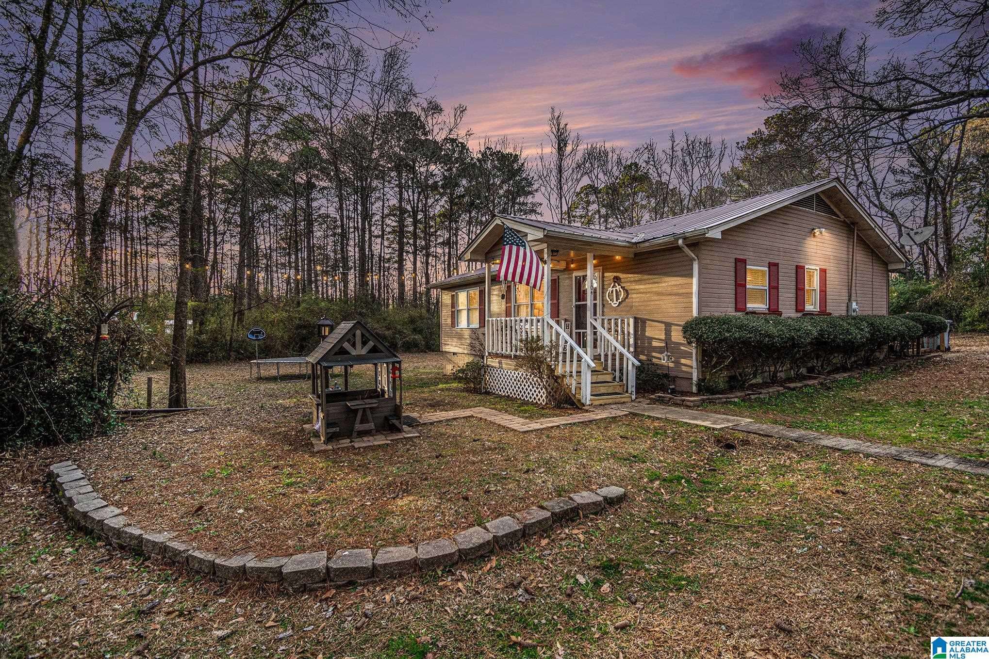 Columbiana, AL 35051,104 W STERRETT STREET