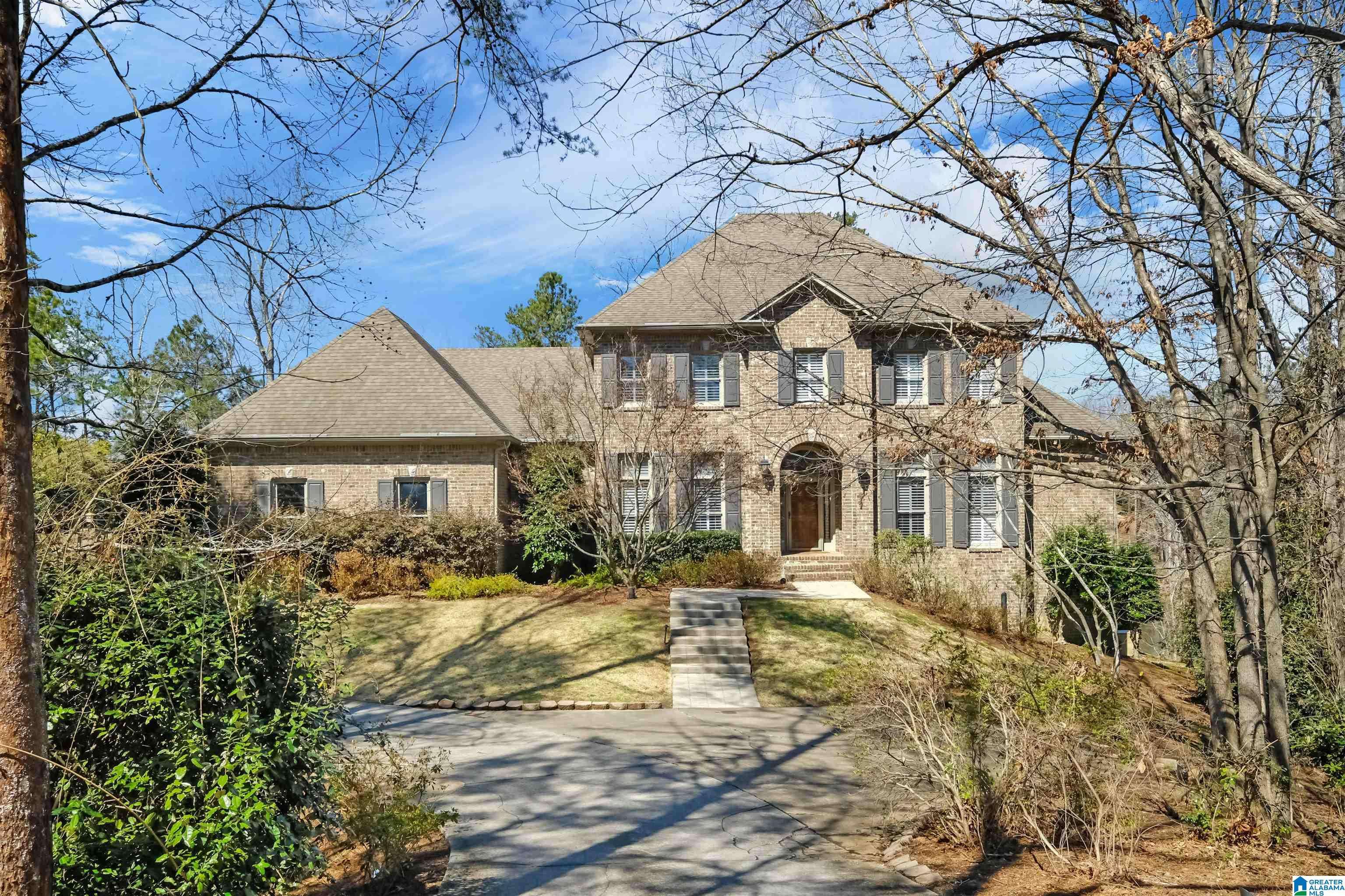 Vestavia Hills, AL 35242,800 LAKE COLONY CIRCLE