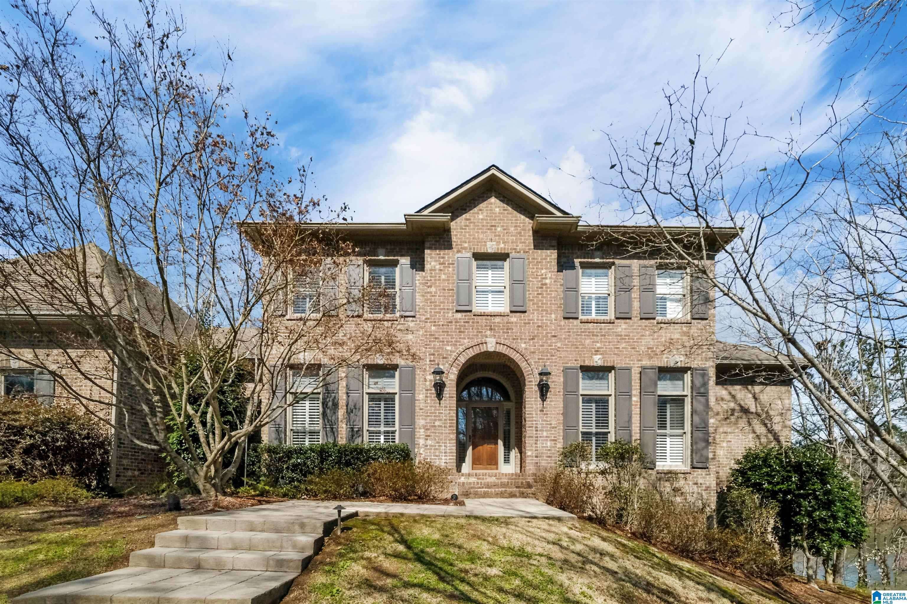Vestavia Hills, AL 35242,800 LAKE COLONY CIRCLE