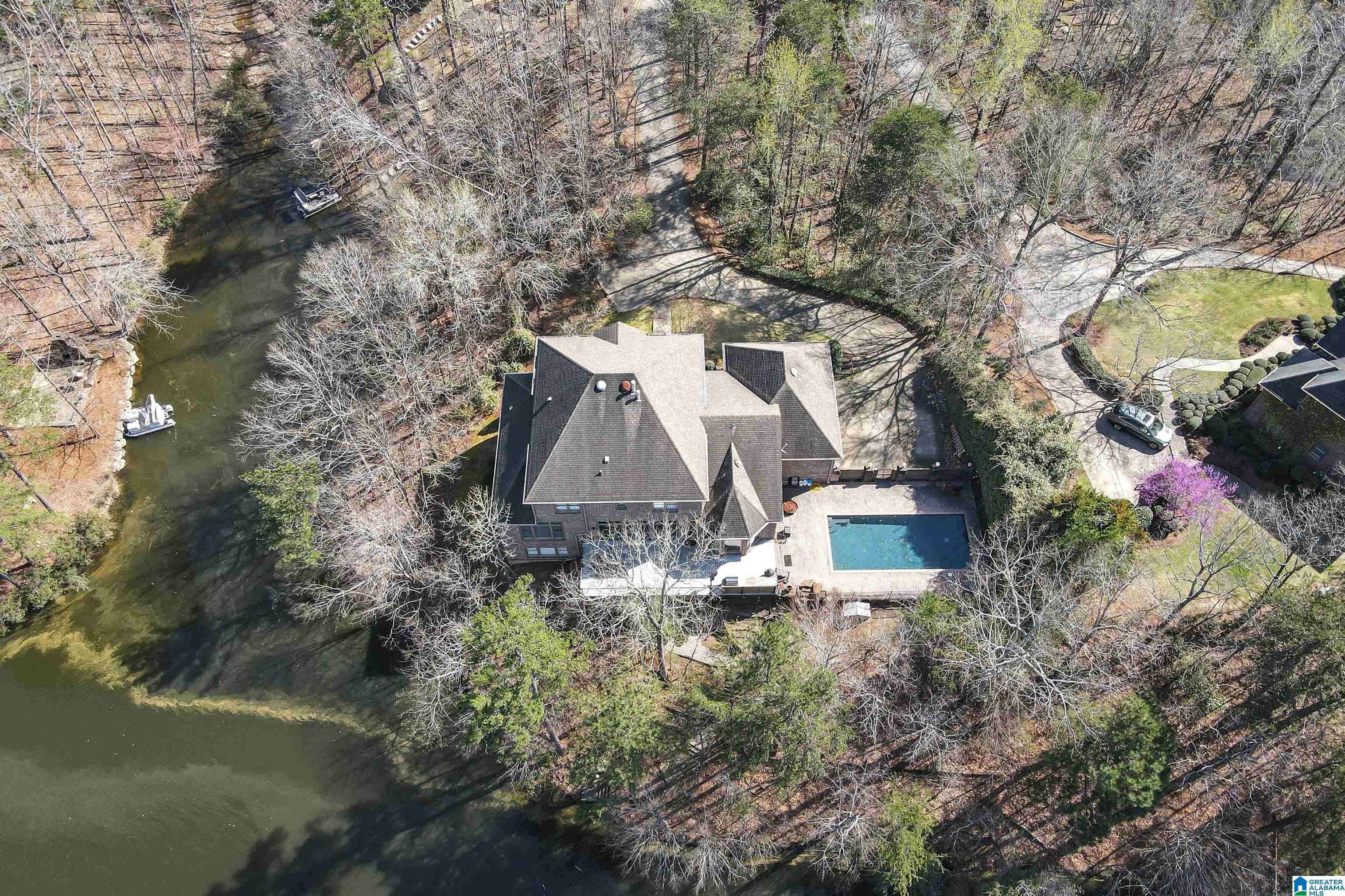 Vestavia Hills, AL 35242,800 LAKE COLONY CIRCLE