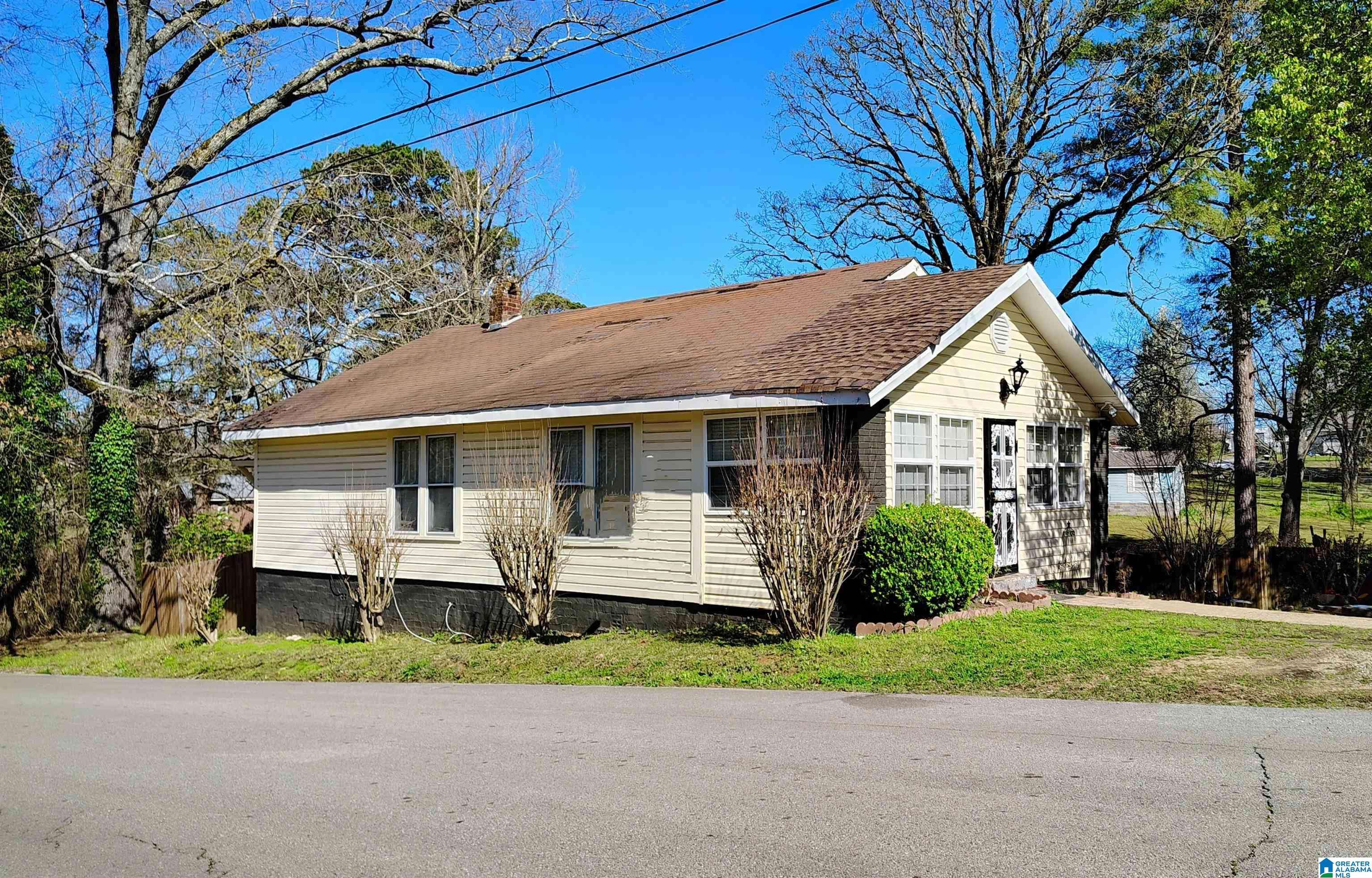 Warrior, AL 35180,219 S MAIN STREET