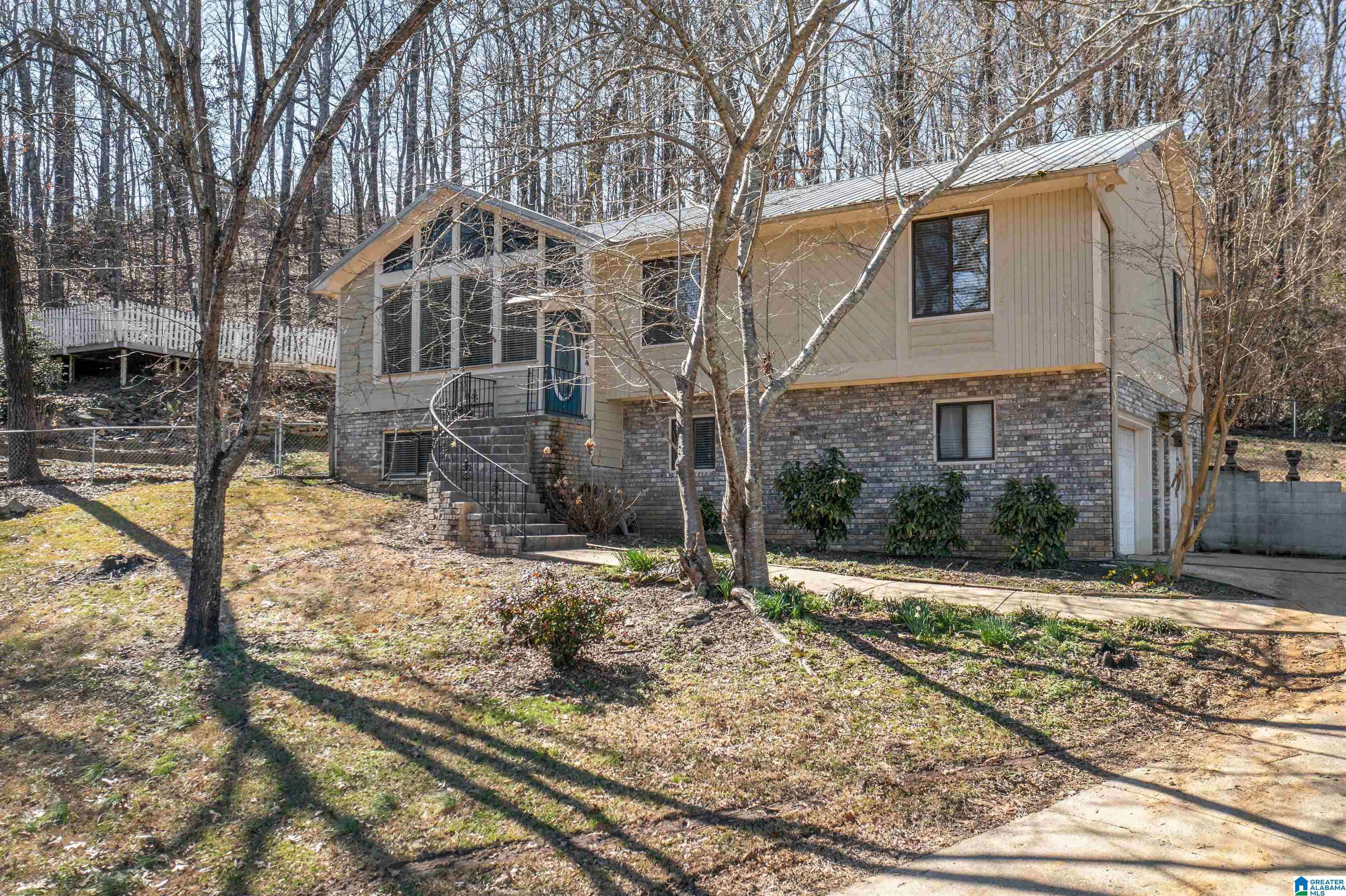 Jacksonville, AL 36265,284 MOUNTAIN DRIVE