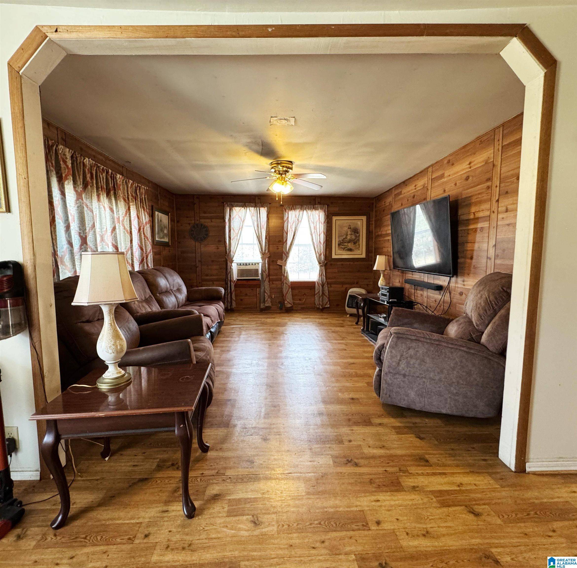 Anniston, AL 36201,118 W 35TH STREET