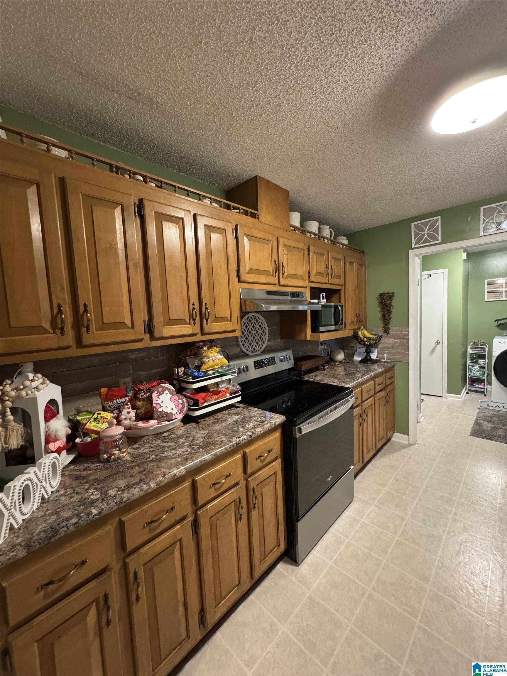 Talladega, AL 35160,330 JERRY AVENUE