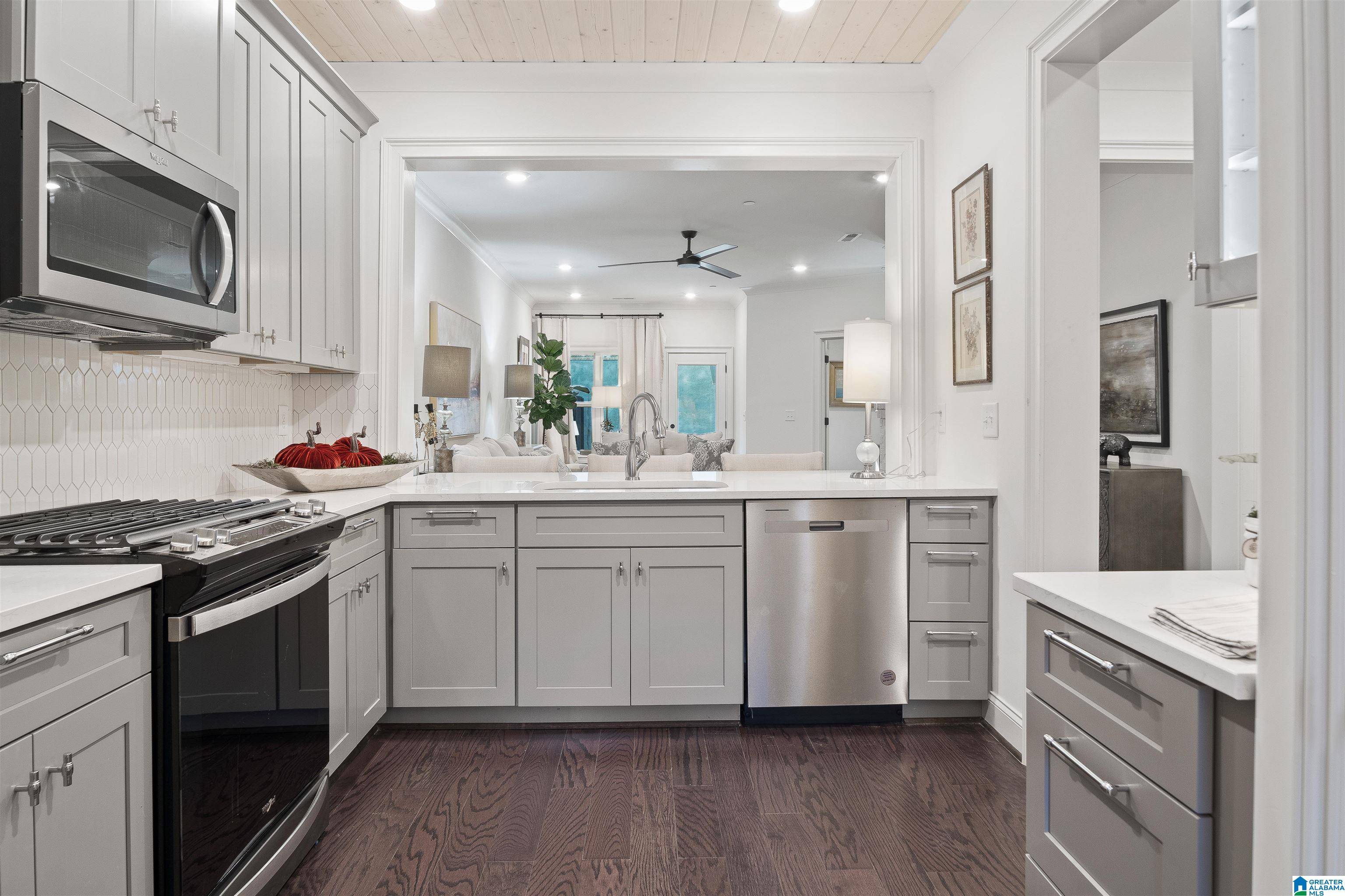 Vestavia Hills, AL 35216,3009 VESTAVIA TERRACE DRIVE
