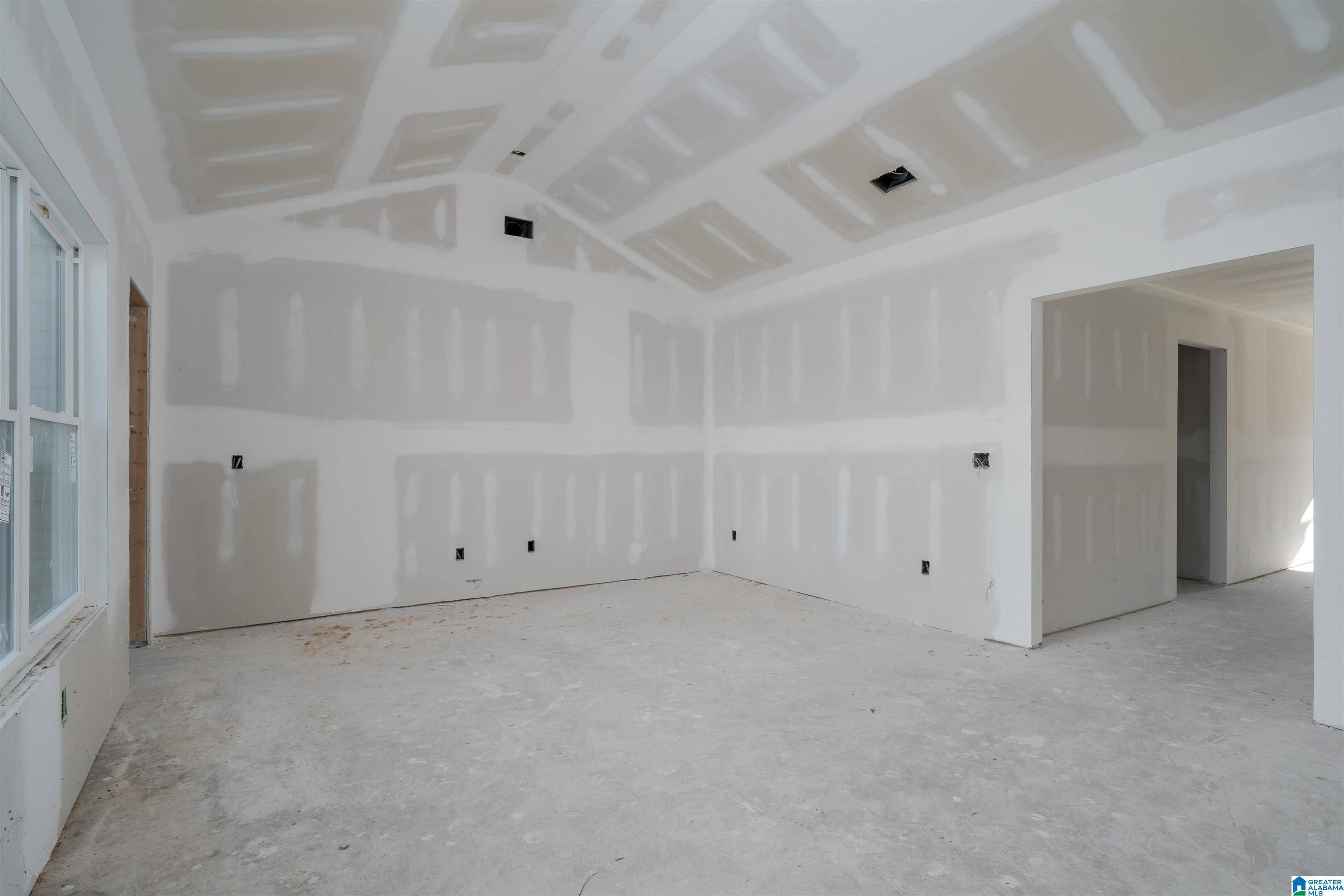 Vance, AL 35490,10376 SQUIRES WAY