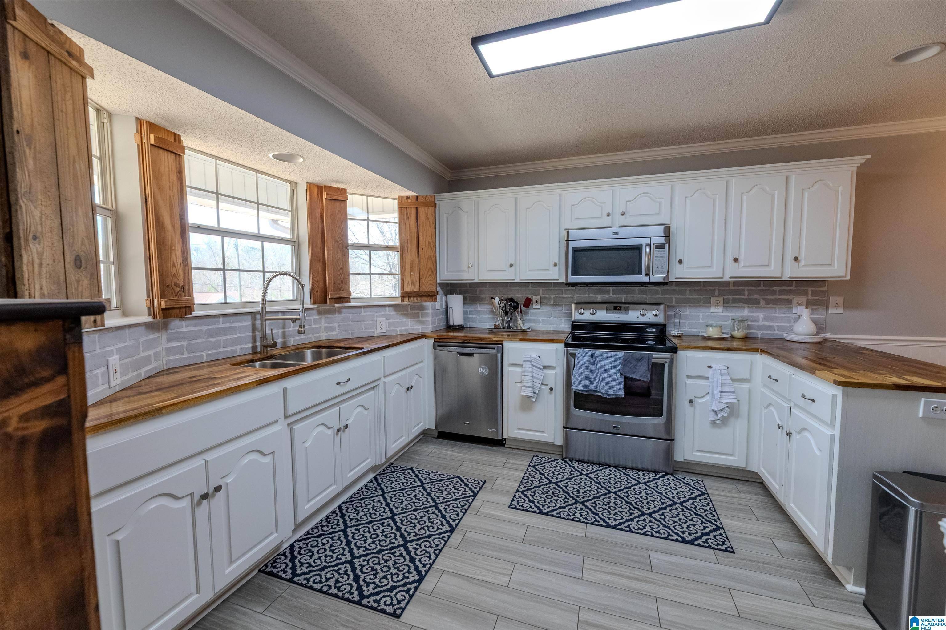 Gardendale, AL 35071,469 BAILEY LOOP ROAD