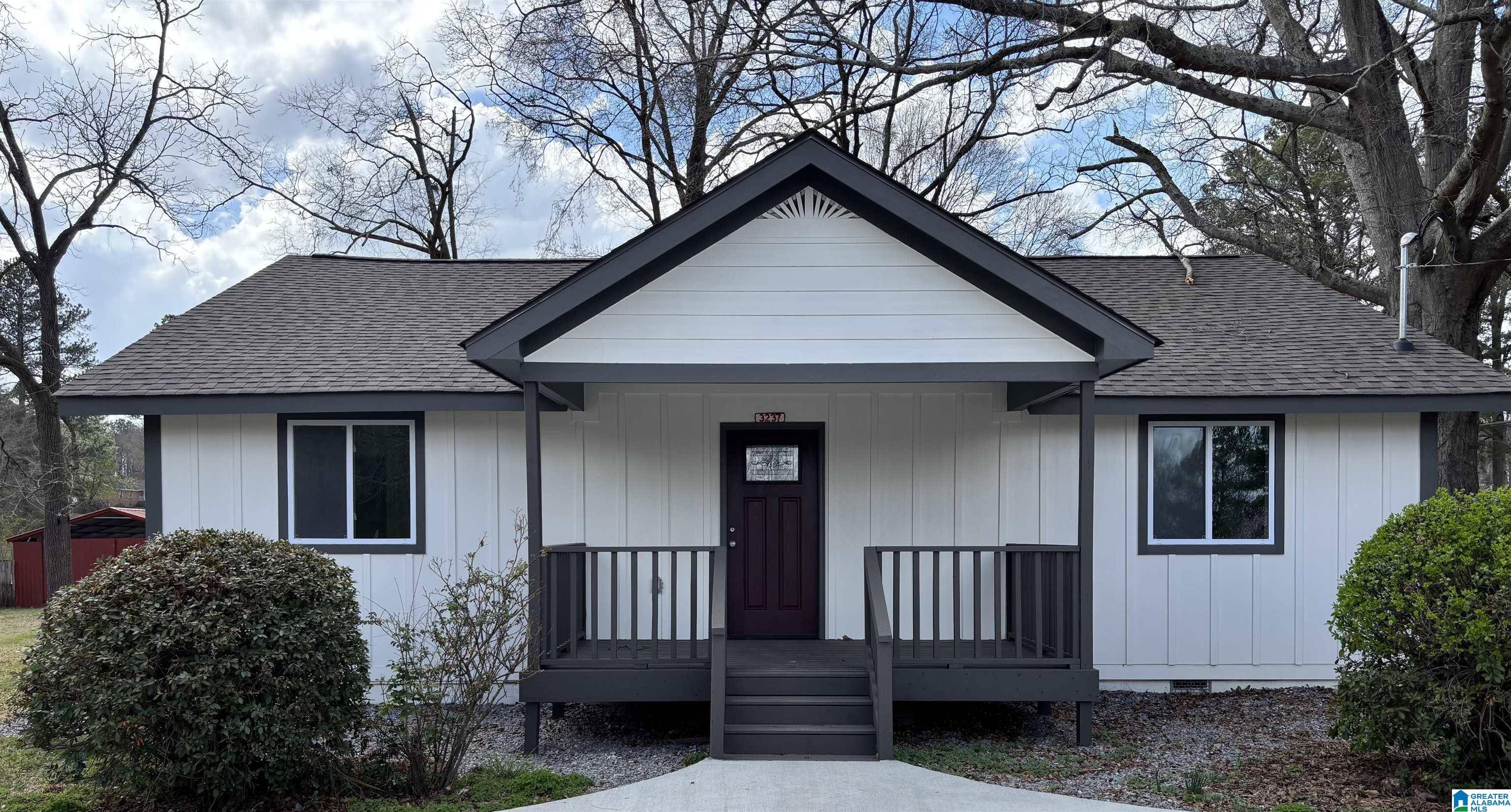 Adamsville, AL 35005,3237 POPLAR LANE