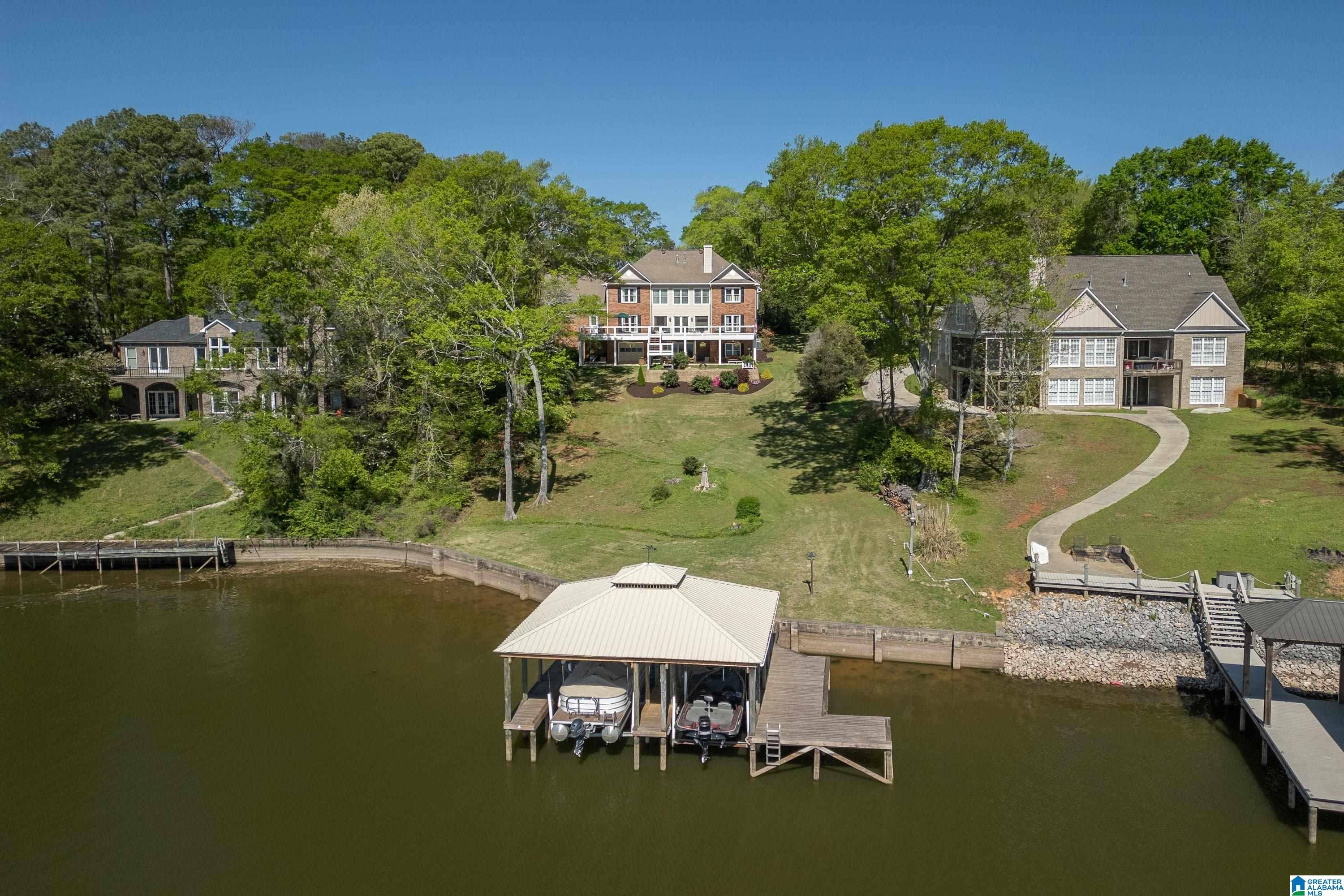 Cropwell, AL 35128,620 RIVER OAKS DRIVE