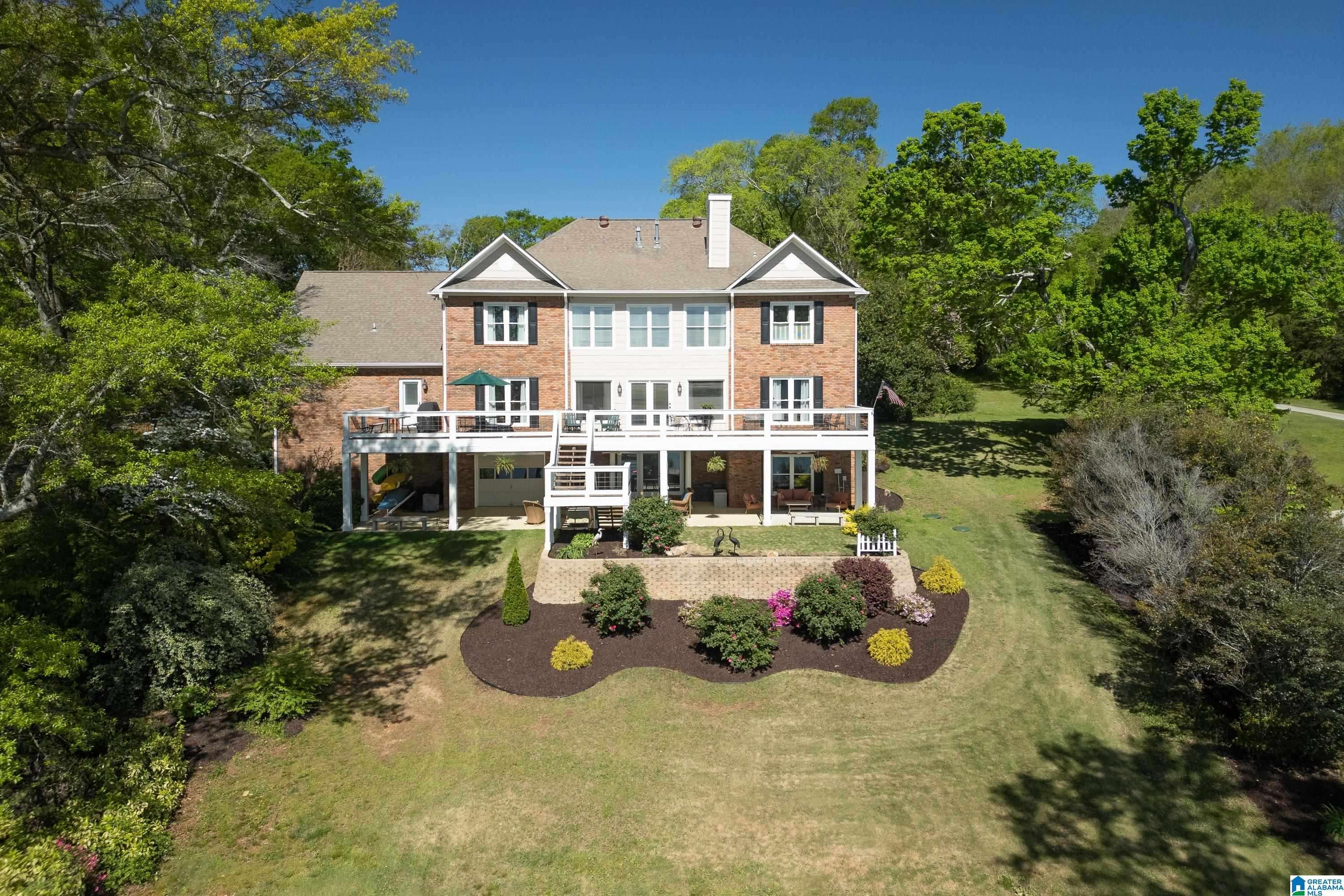 Cropwell, AL 35128,620 RIVER OAKS DRIVE