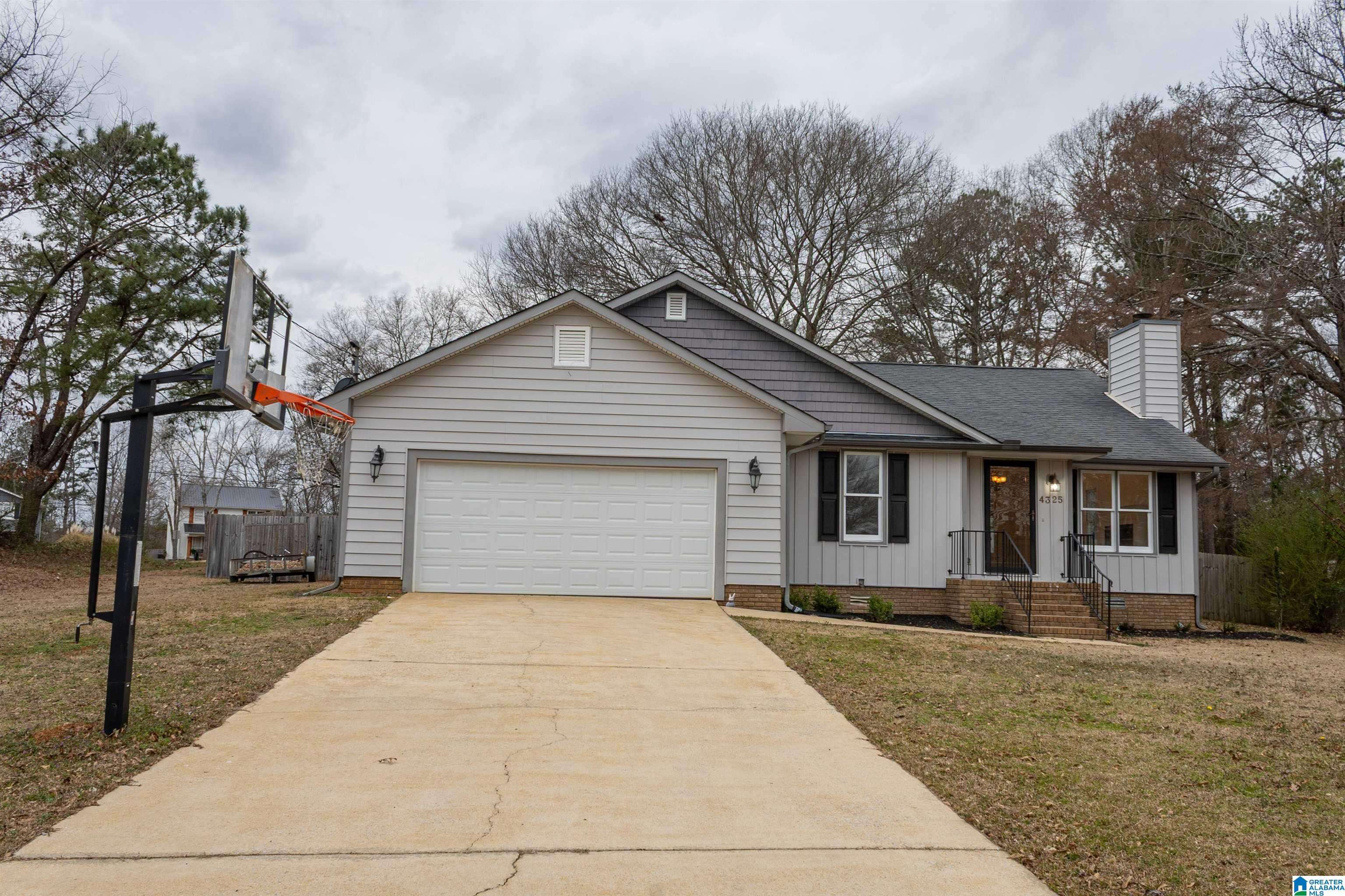 Anniston, AL 36207,4325 CAMBRIDGE LANE