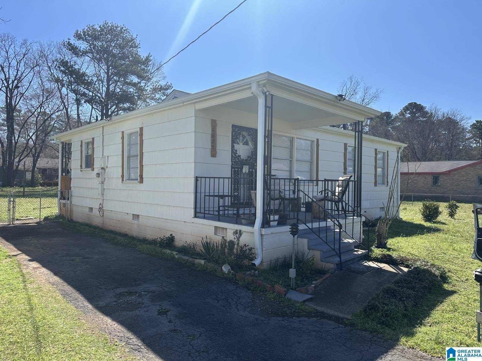 Birmingham, AL 35211,1625 17TH STREET SW