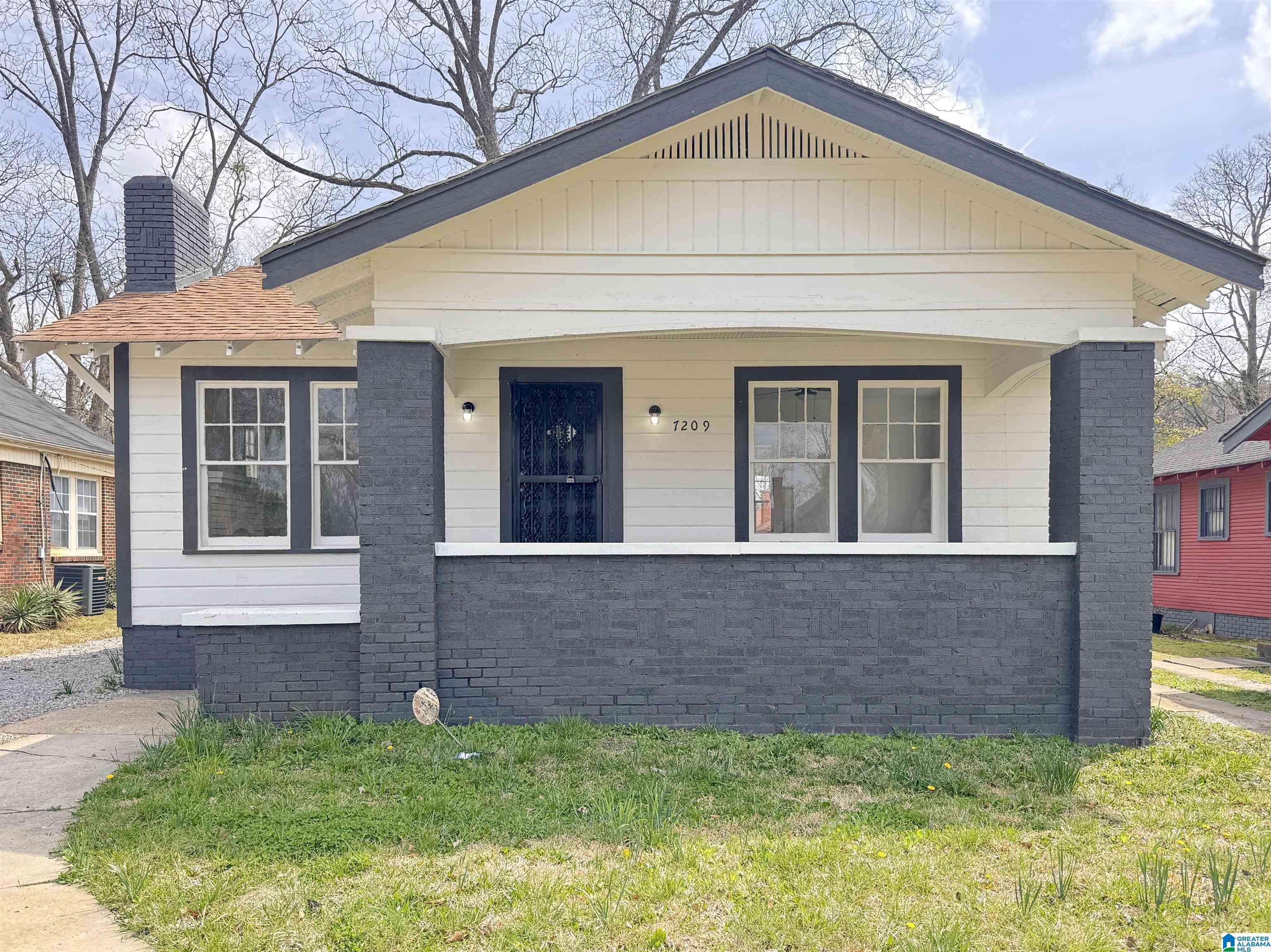 Birmingham, AL 35206,7209 1ST AVENUE S