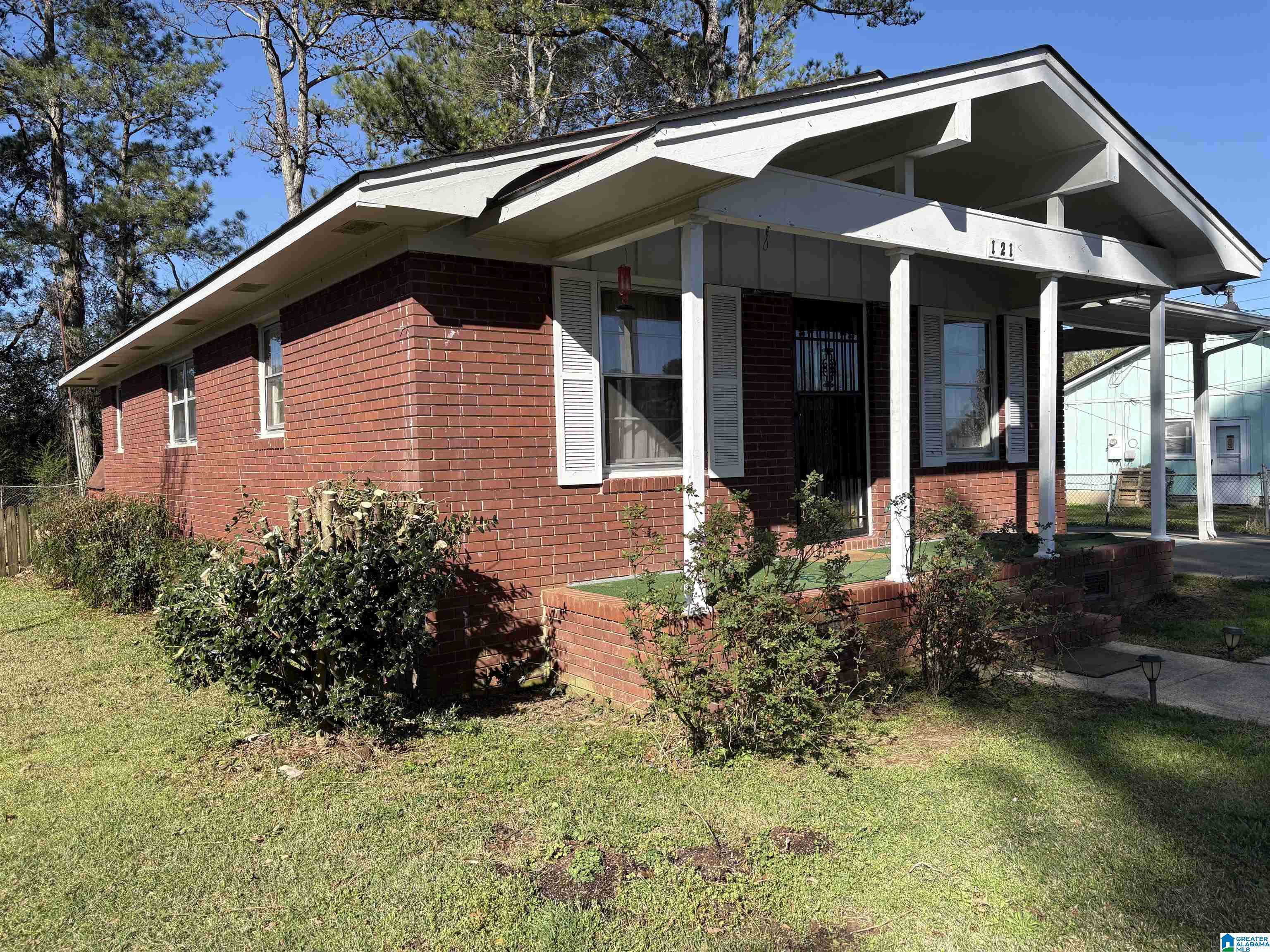 Talladega, AL 35160,121 BRECON ACCESS ROAD